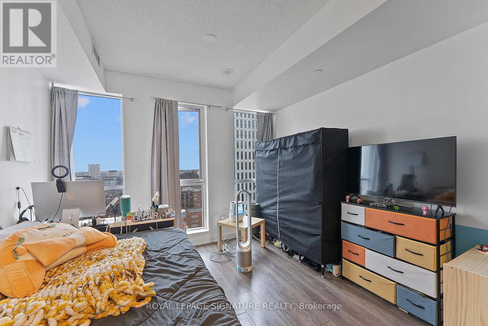 2105 - 170 Sumach Street, Toronto, Ontario  M5A 0C3 - Photo 11 - C12940328