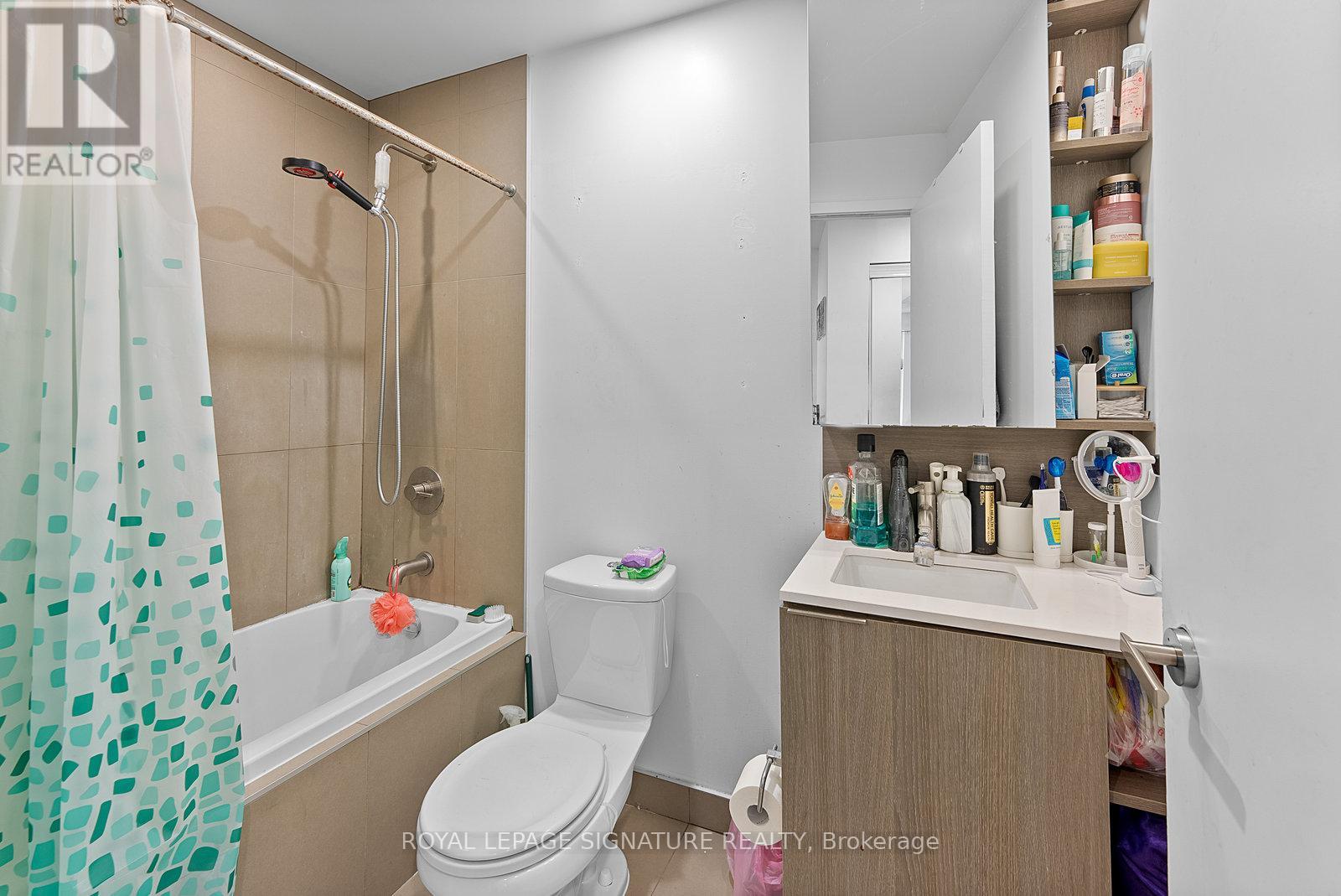 2105 - 170 Sumach Street, Toronto, Ontario  M5A 0C3 - Photo 15 - C12940328