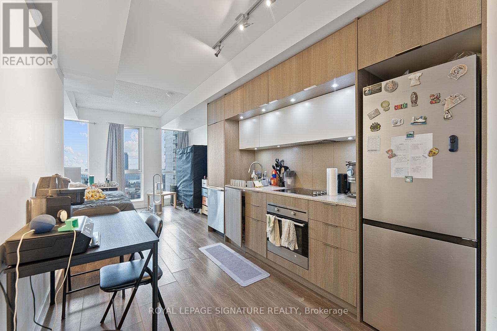 2105 - 170 Sumach Street, Toronto, Ontario  M5A 0C3 - Photo 4 - C12940328