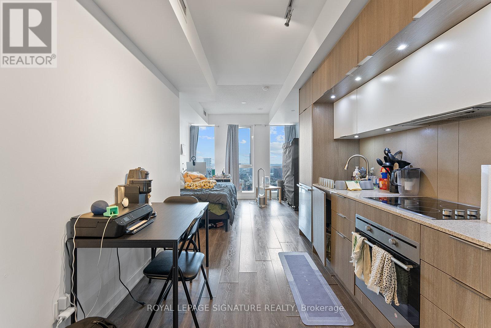 2105 - 170 Sumach Street, Toronto, Ontario  M5A 0C3 - Photo 5 - C12940328