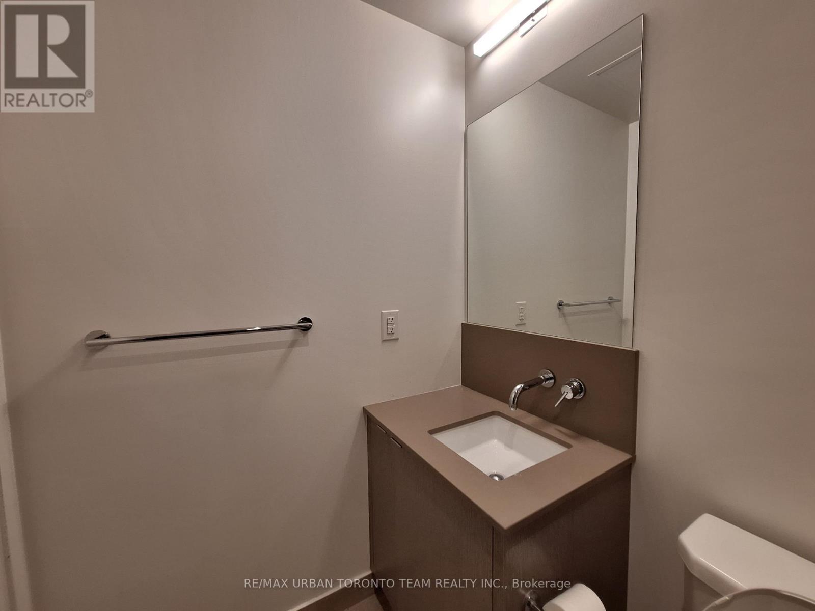 6710 - 100 Harbour Street, Toronto, Ontario  M5J 0B5 - Photo 13 - C12940384