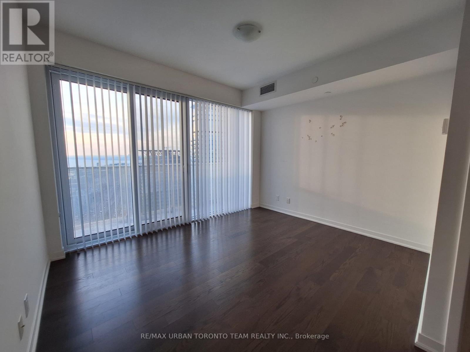 6710 - 100 Harbour Street, Toronto, Ontario  M5J 0B5 - Photo 14 - C12940384