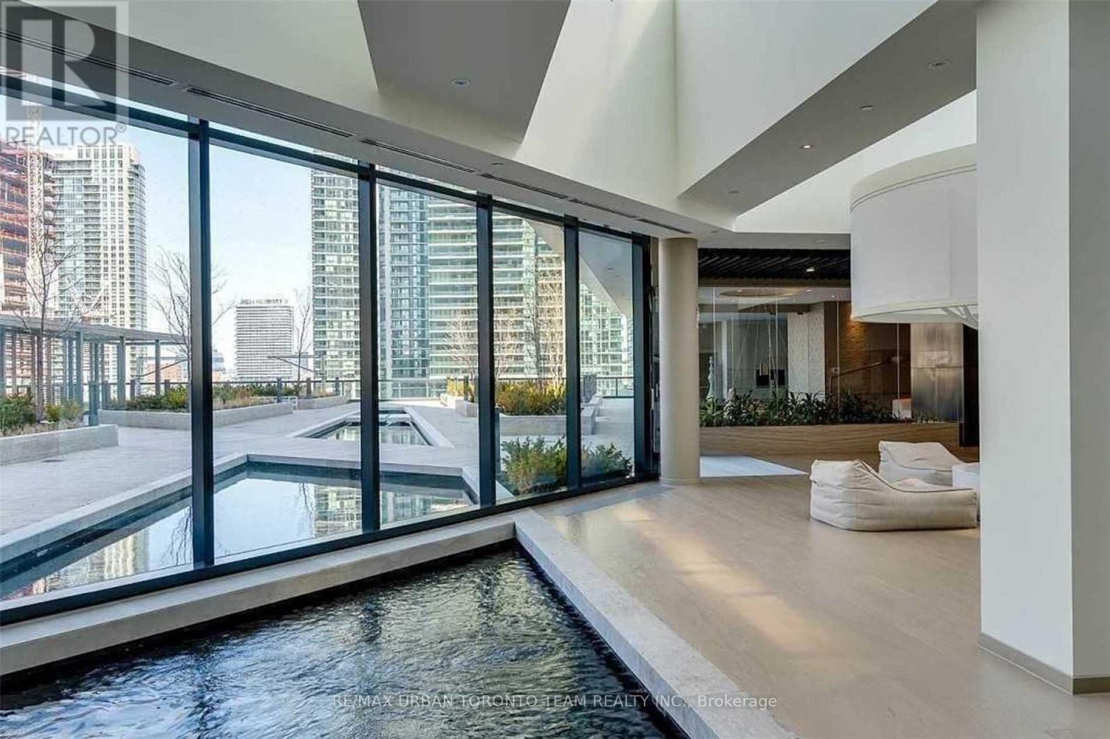 6710 - 100 Harbour Street, Toronto, Ontario  M5J 0B5 - Photo 26 - C12940384