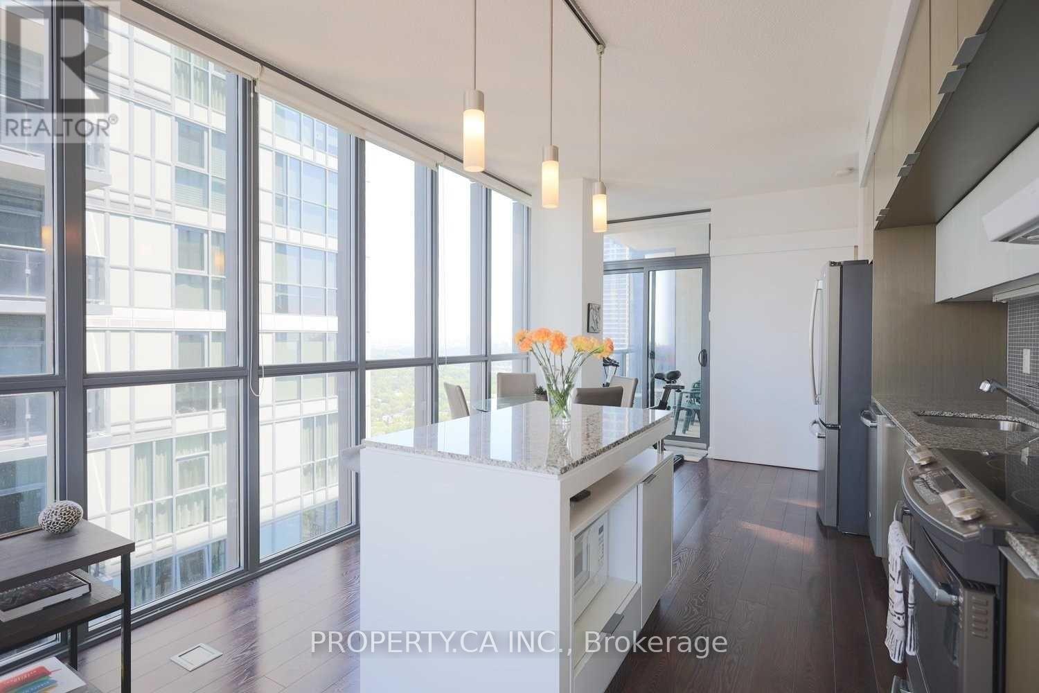3805 - 110 Charles Street E, Toronto, Ontario  M4Y 1T5 - Photo 14 - C12940388