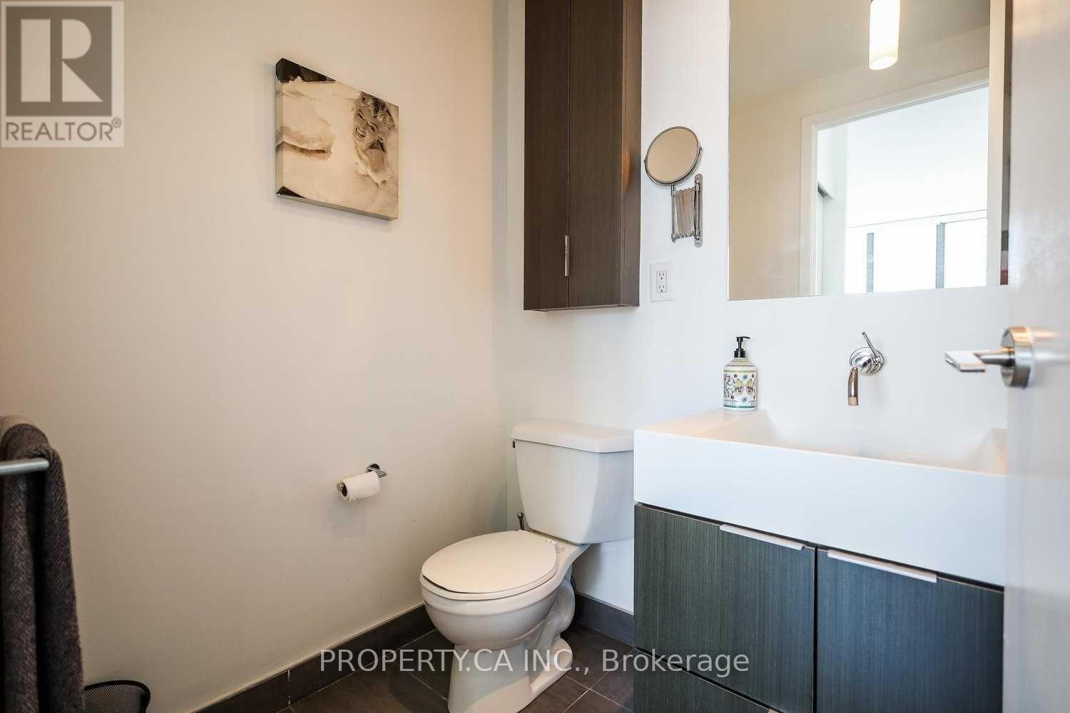3805 - 110 Charles Street E, Toronto, Ontario  M4Y 1T5 - Photo 24 - C12940388