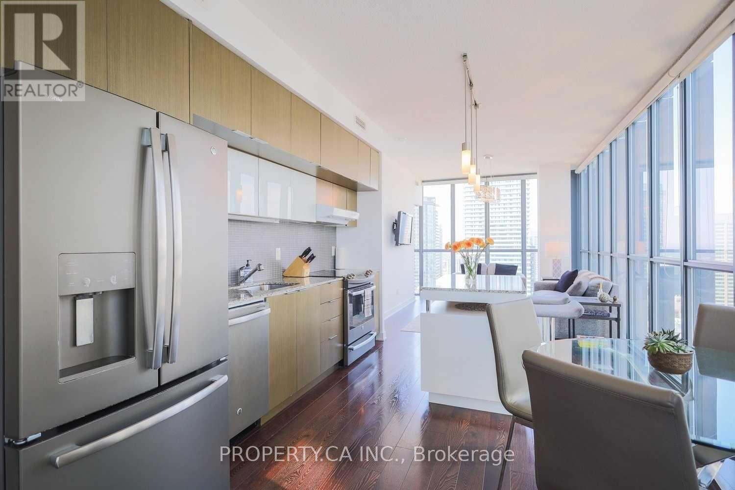 3805 - 110 Charles Street E, Toronto, Ontario  M4Y 1T5 - Photo 7 - C12940388