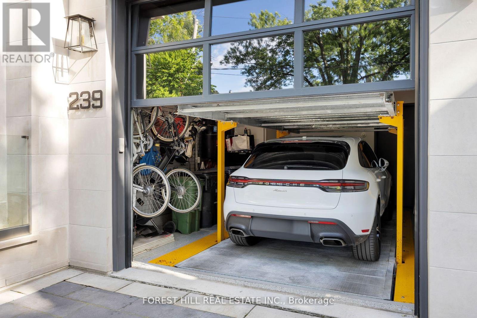 239 Cortleigh Boulevard, Toronto, Ontario  M5N 1P8 - Photo 50 - C12940428