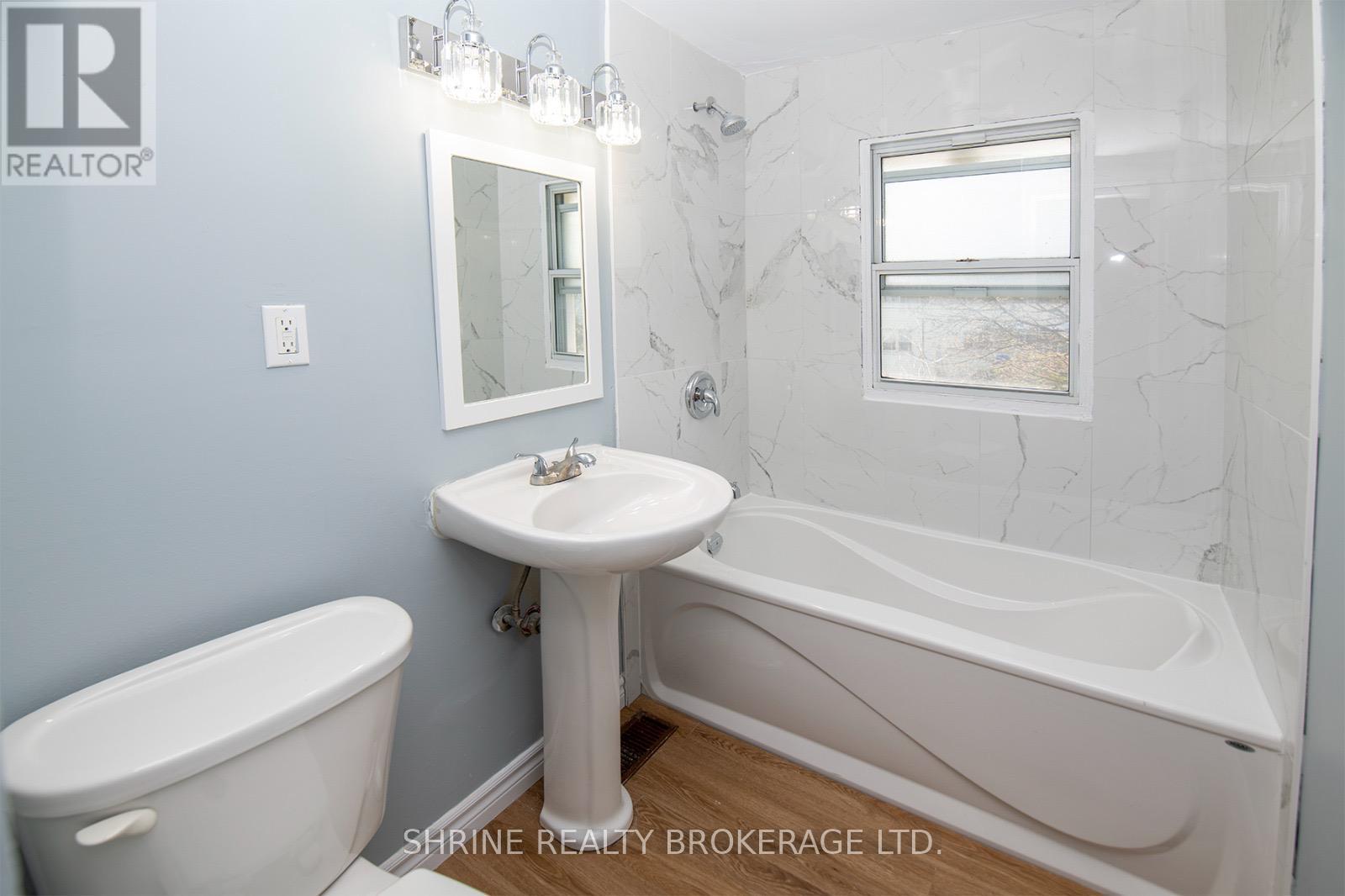 32 Wistow Street, London East, Ontario  N5Y 1E1 - Photo 13 - X12940318