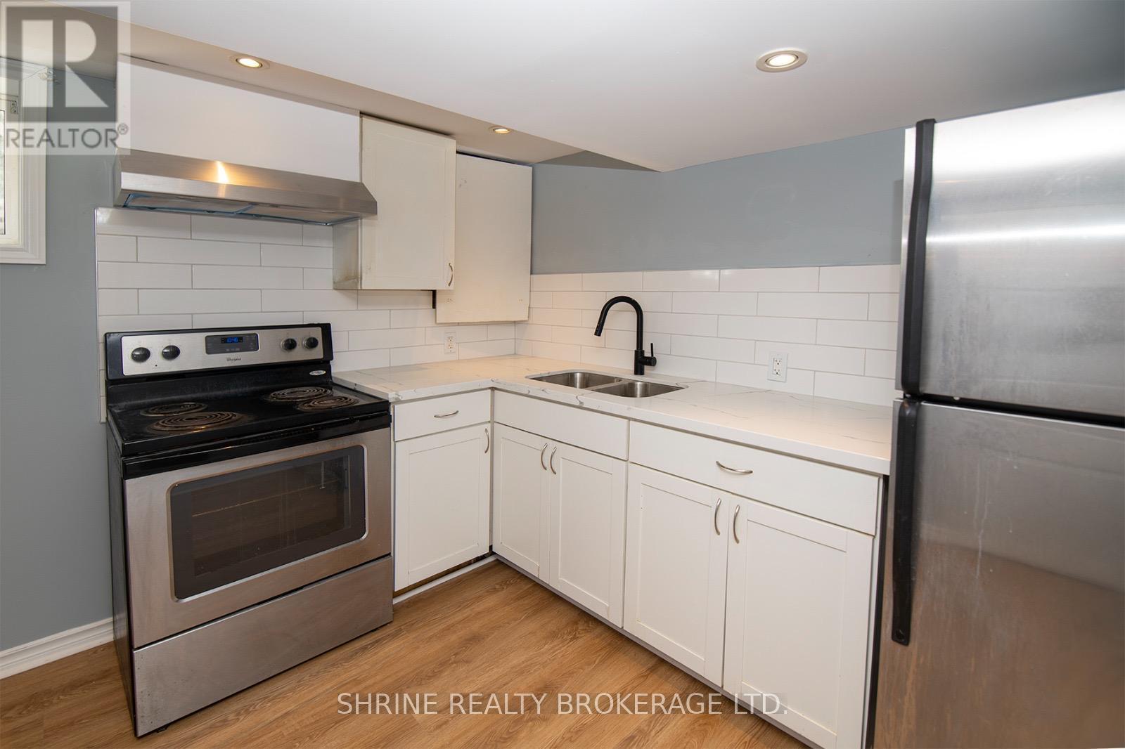 32 Wistow Street, London East, Ontario  N5Y 1E1 - Photo 16 - X12940318