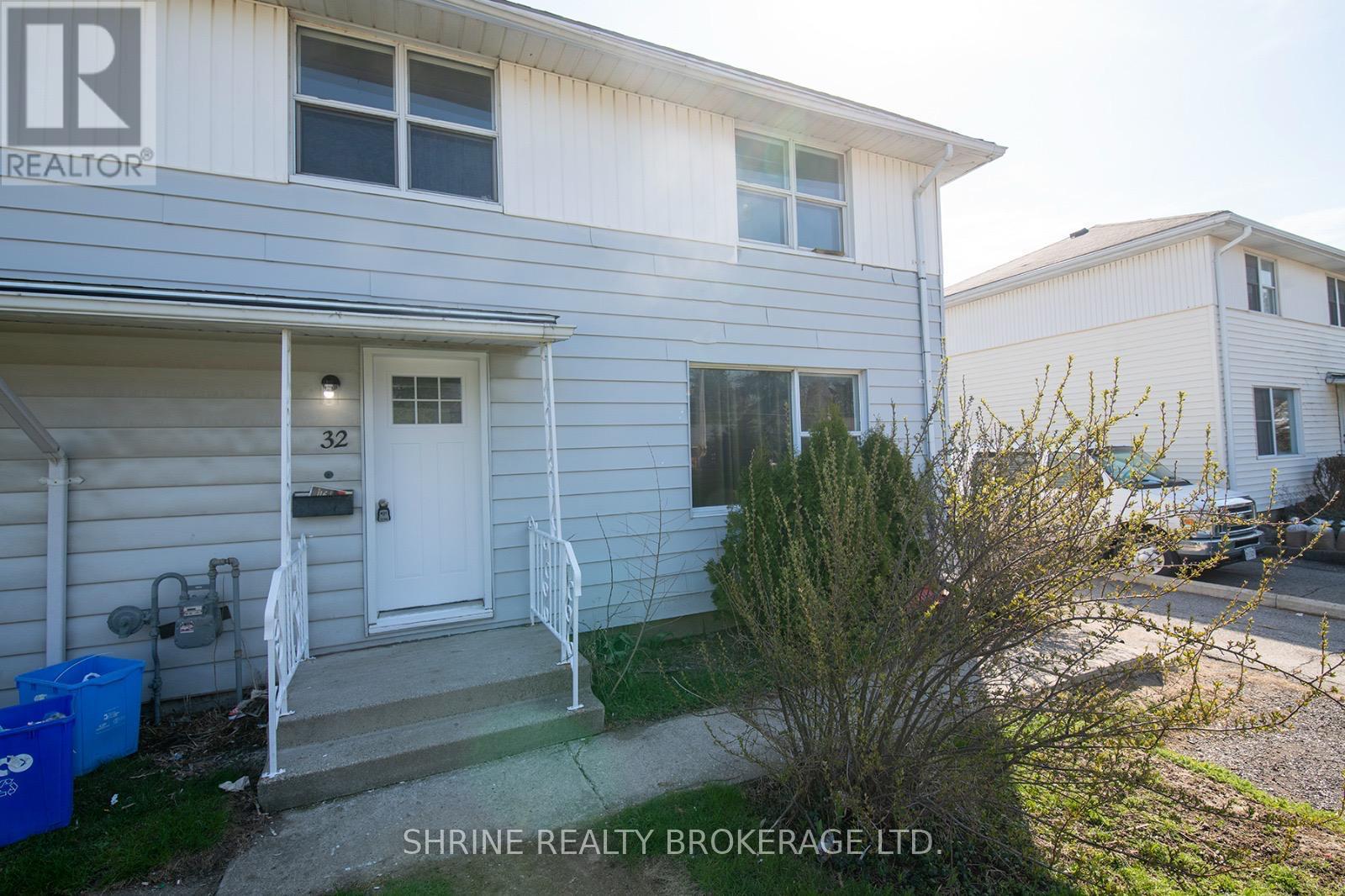 32 Wistow Street, London East, Ontario  N5Y 1E1 - Photo 3 - X12940318