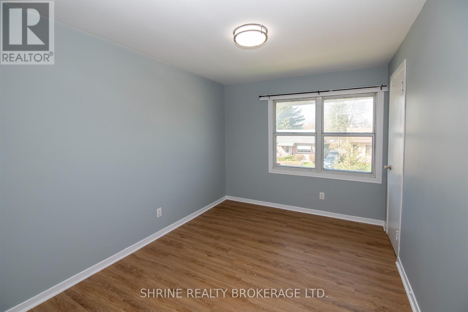 32 Wistow Street, London East, Ontario  N5Y 1E1 - Photo 7 - X12940318