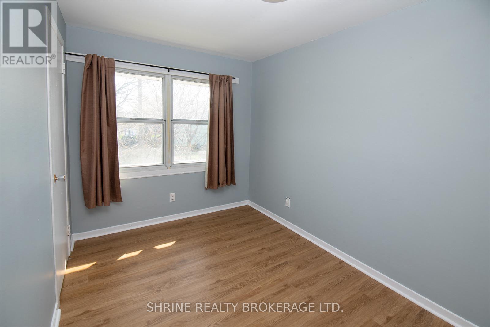 32 Wistow Street, London East, Ontario  N5Y 1E1 - Photo 9 - X12940318