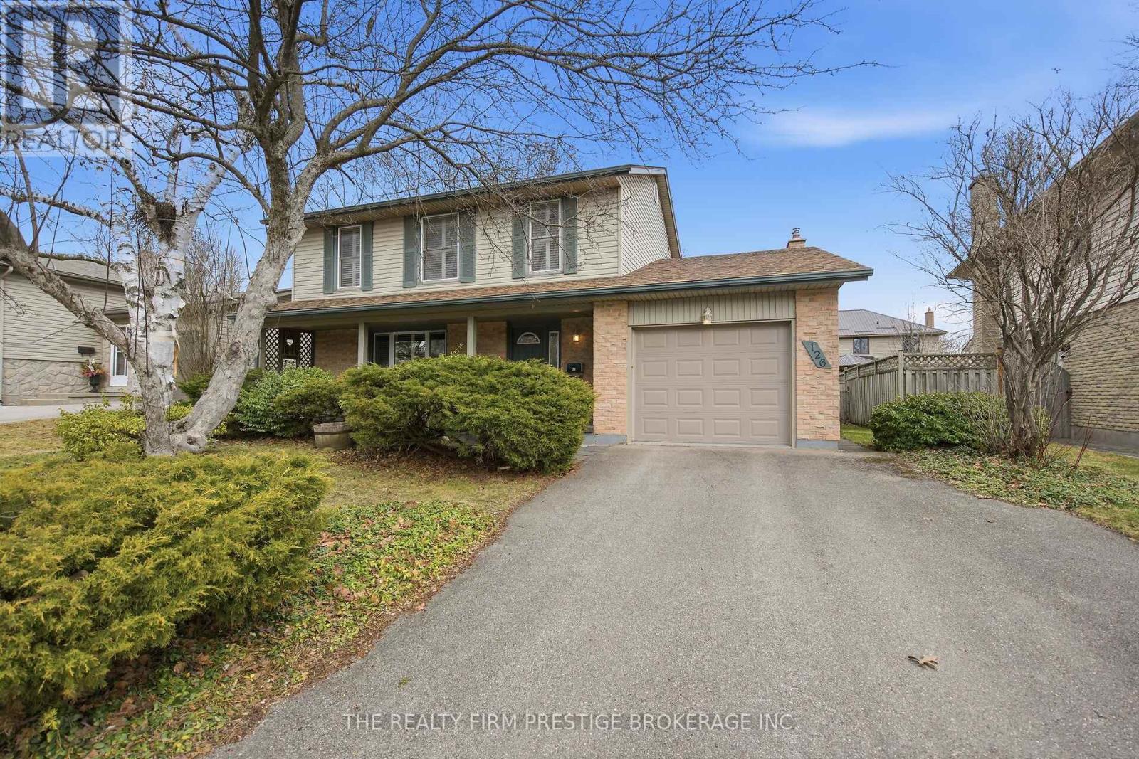 126 Gardenvale Crescent, London South, Ontario  N6J 4B9 - Photo 2 - X12940366
