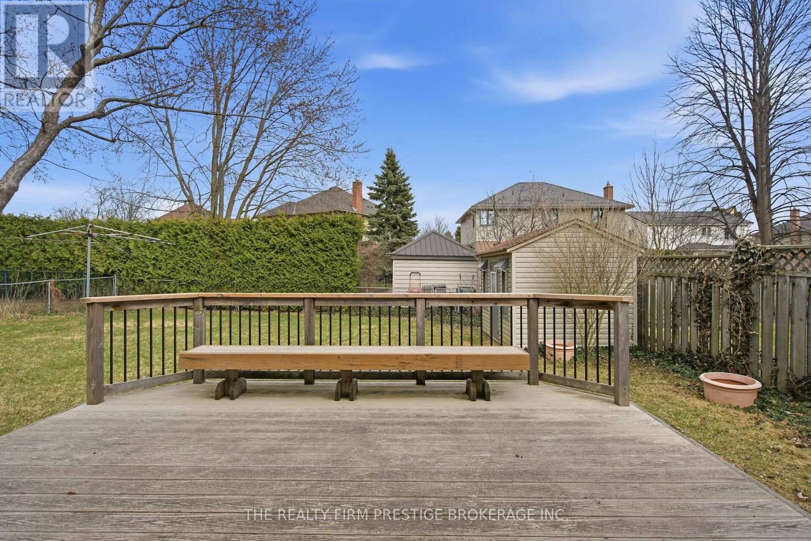 126 Gardenvale Crescent, London South, Ontario  N6J 4B9 - Photo 32 - X12940366