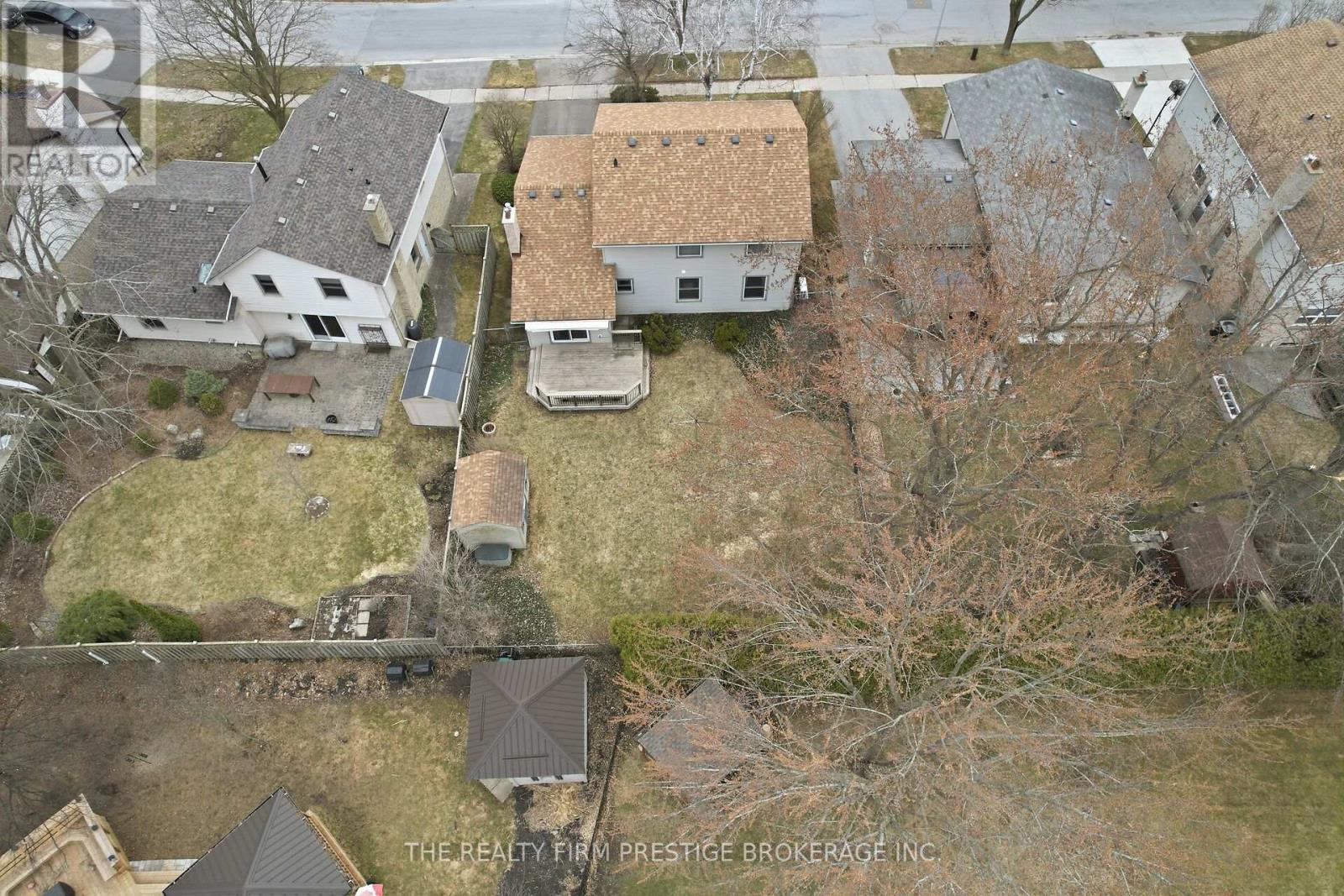 126 Gardenvale Crescent, London South, Ontario  N6J 4B9 - Photo 36 - X12940366