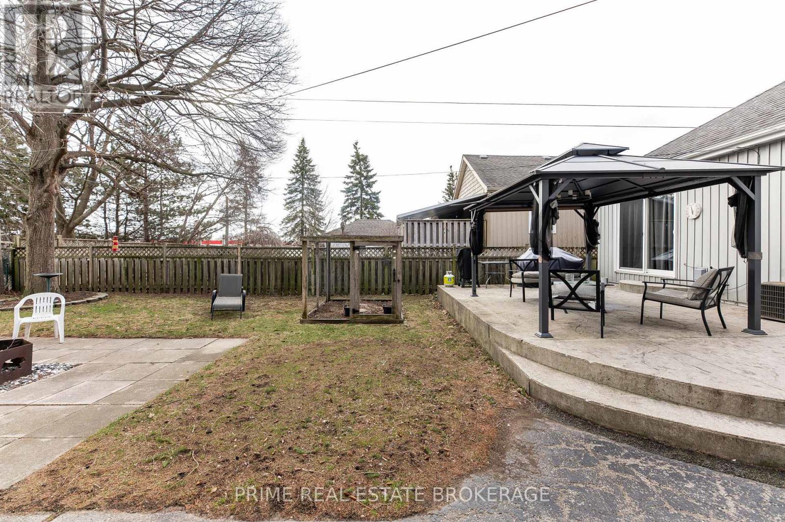 130 Giles Street, London East, Ontario  N5Z 2V7 - Photo 39 - X12940400