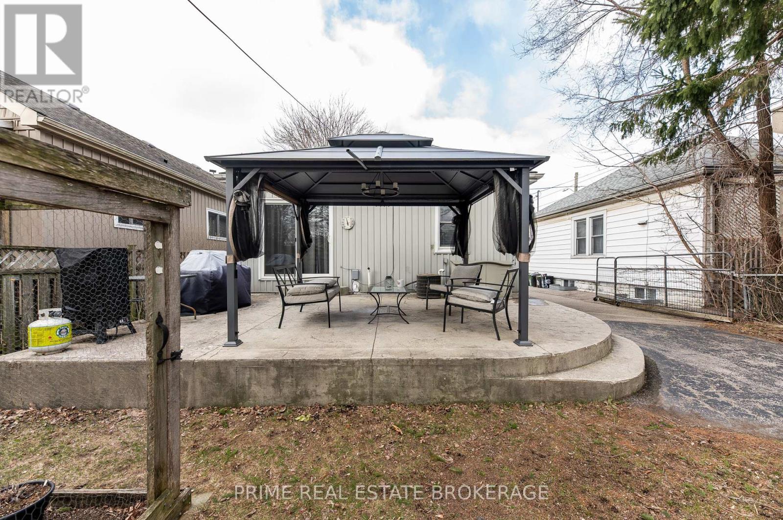 130 Giles Street, London East, Ontario  N5Z 2V7 - Photo 41 - X12940400