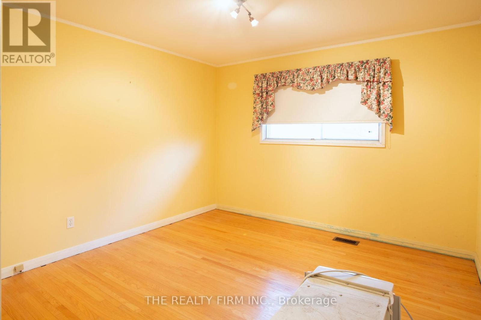 78 Strathcona Drive, London East, Ontario  N5W 1P8 - Photo 28 - X12940446