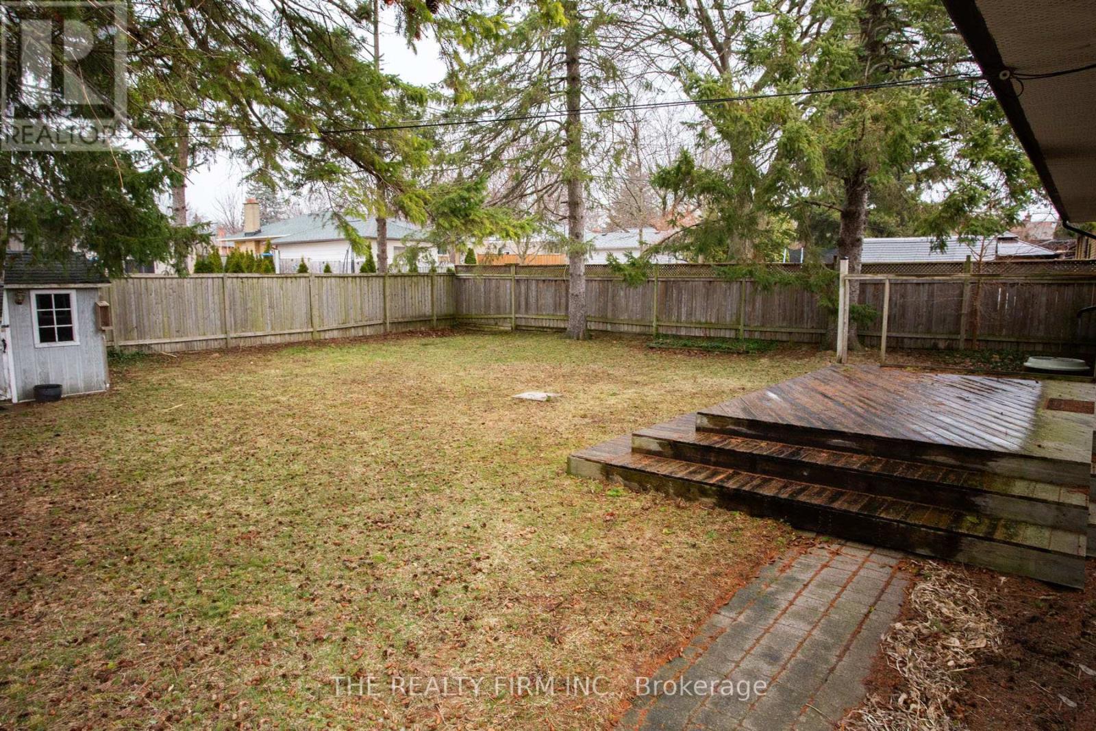 78 Strathcona Drive, London East, Ontario  N5W 1P8 - Photo 47 - X12940446