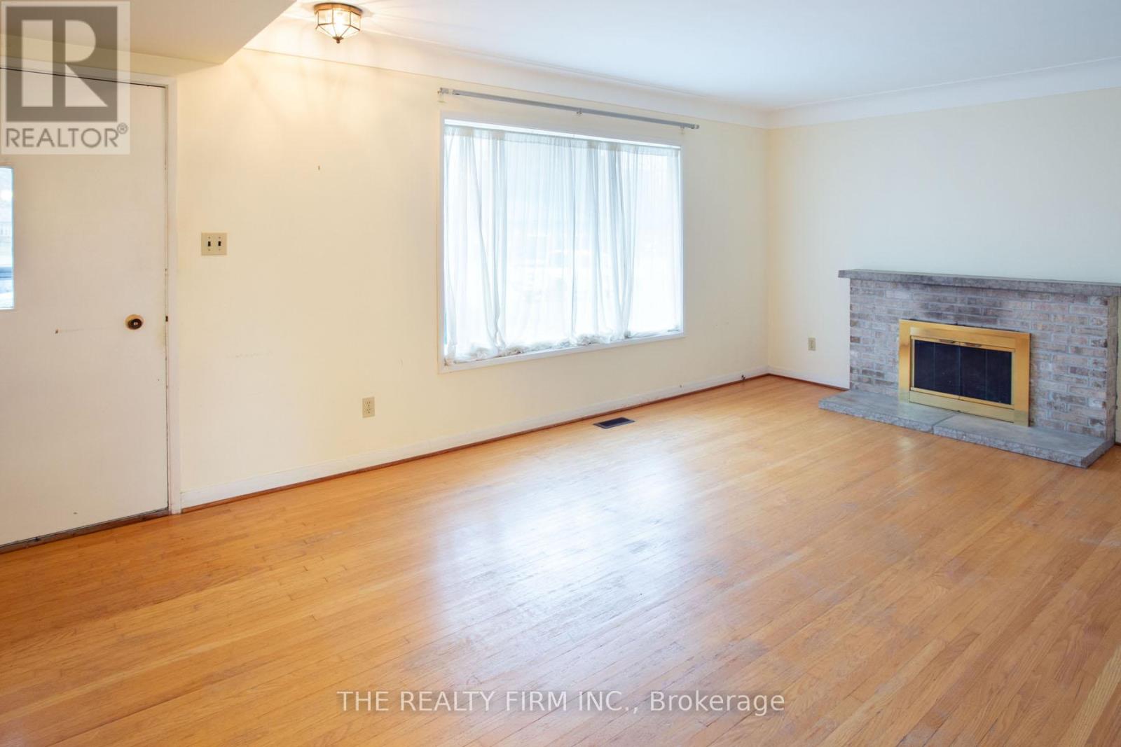 78 Strathcona Drive, London East, Ontario  N5W 1P8 - Photo 7 - X12940446