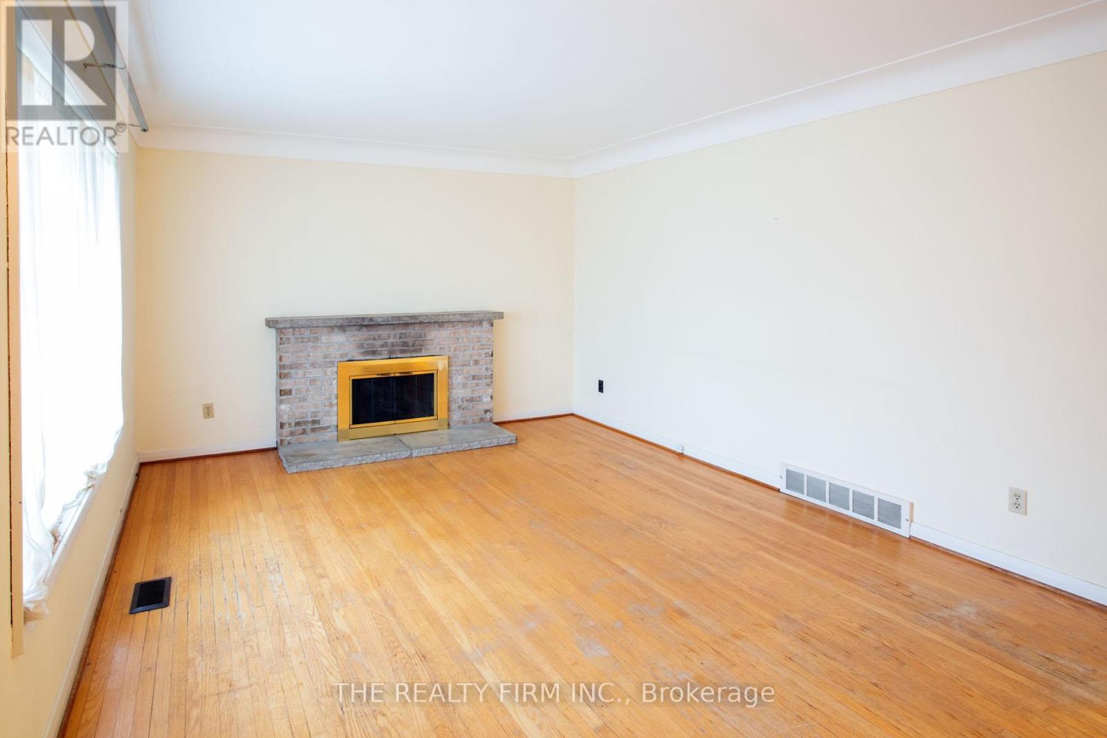 78 Strathcona Drive, London East, Ontario  N5W 1P8 - Photo 8 - X12940446