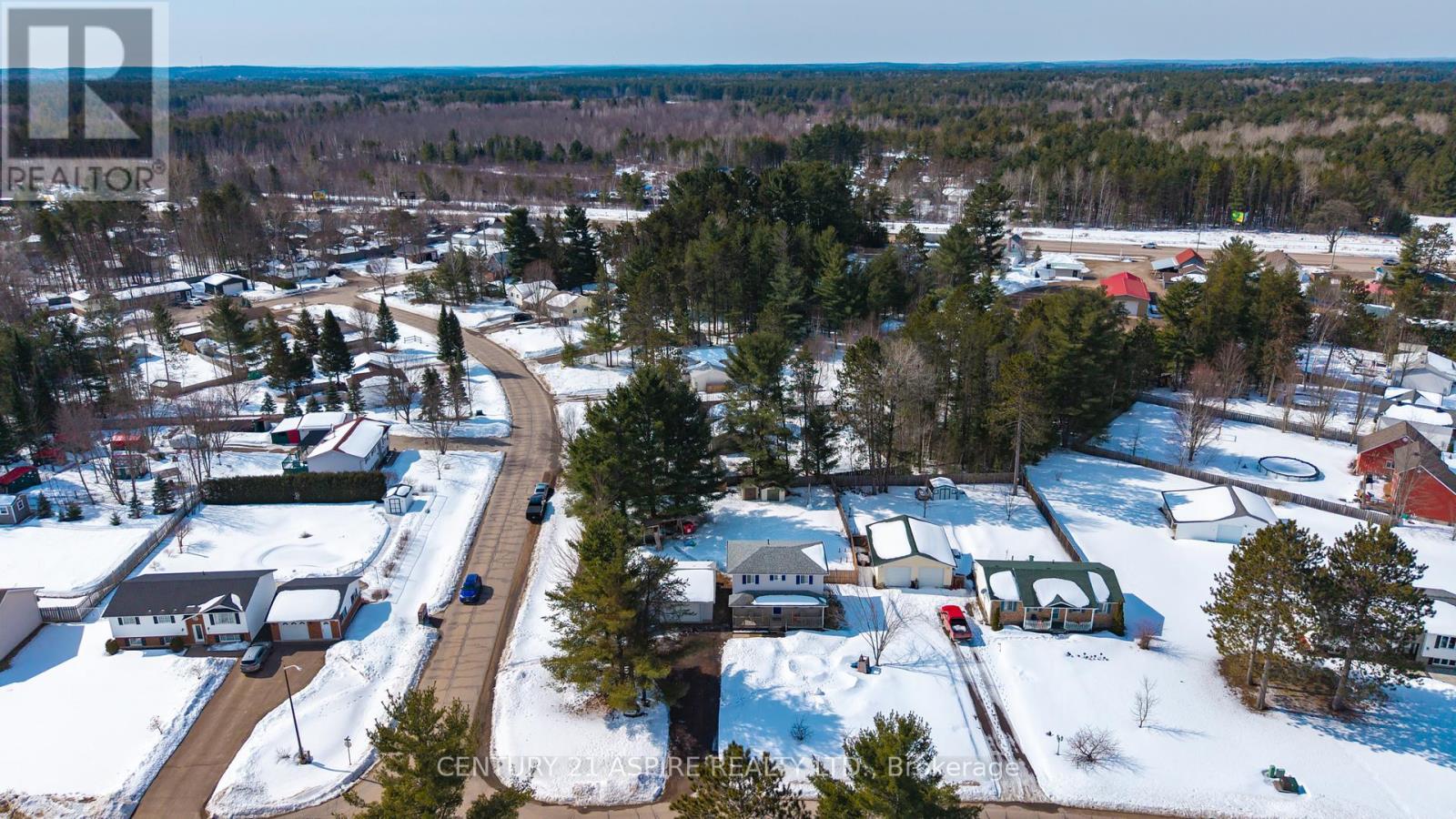 13 Runge Drive, Petawawa, Ontario  K8A 8P3 - Photo 10 - X12940460