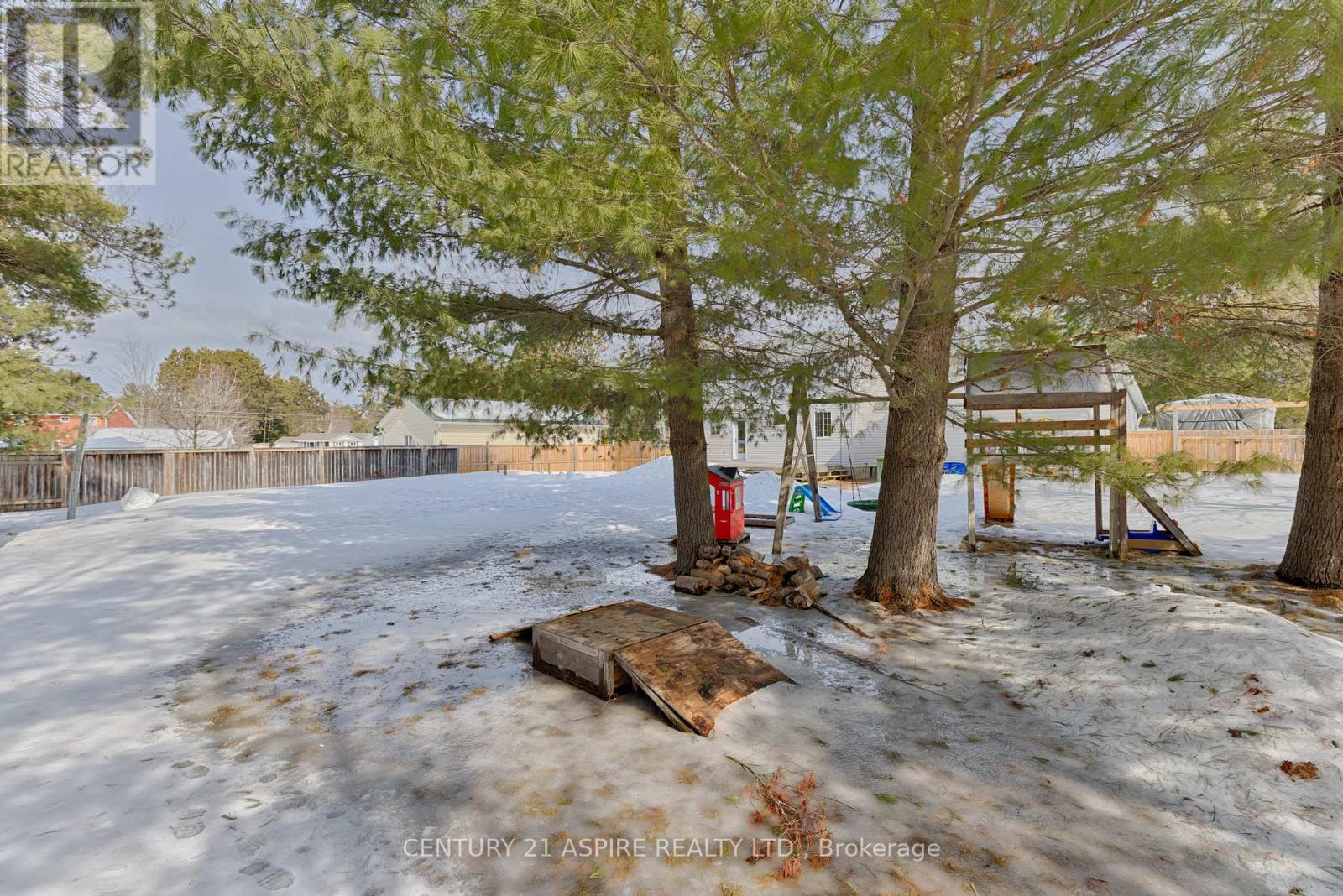 13 Runge Drive, Petawawa, Ontario  K8A 8P3 - Photo 12 - X12940460