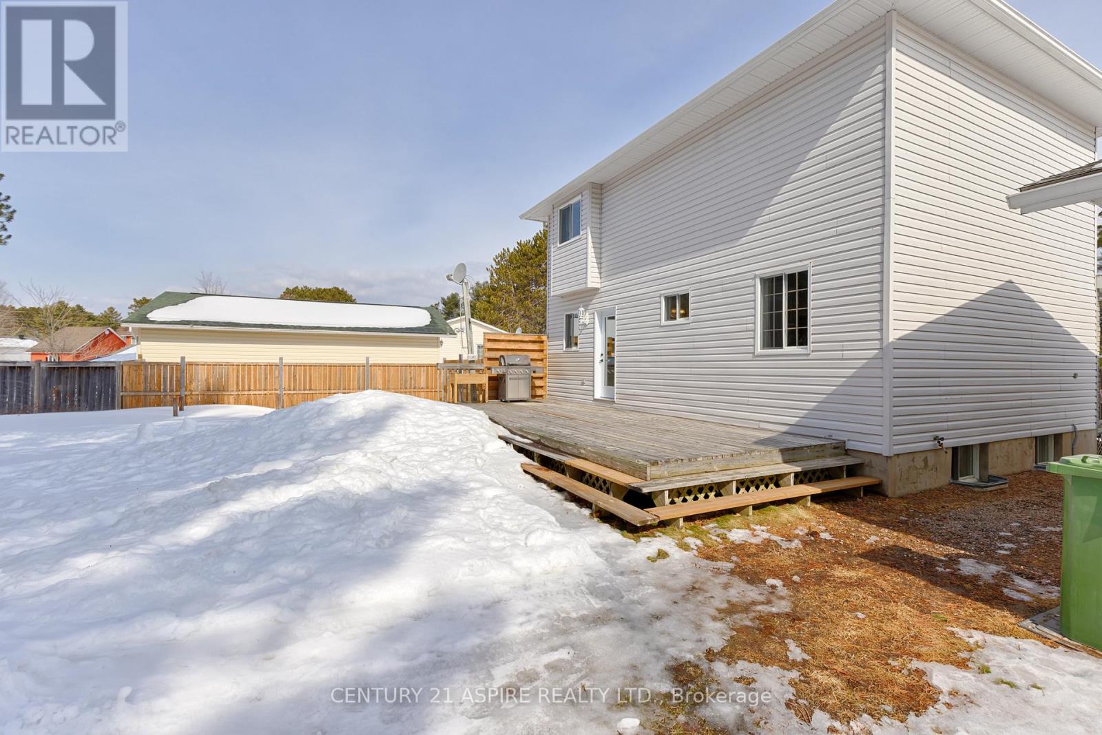 13 Runge Drive, Petawawa, Ontario  K8A 8P3 - Photo 17 - X12940460