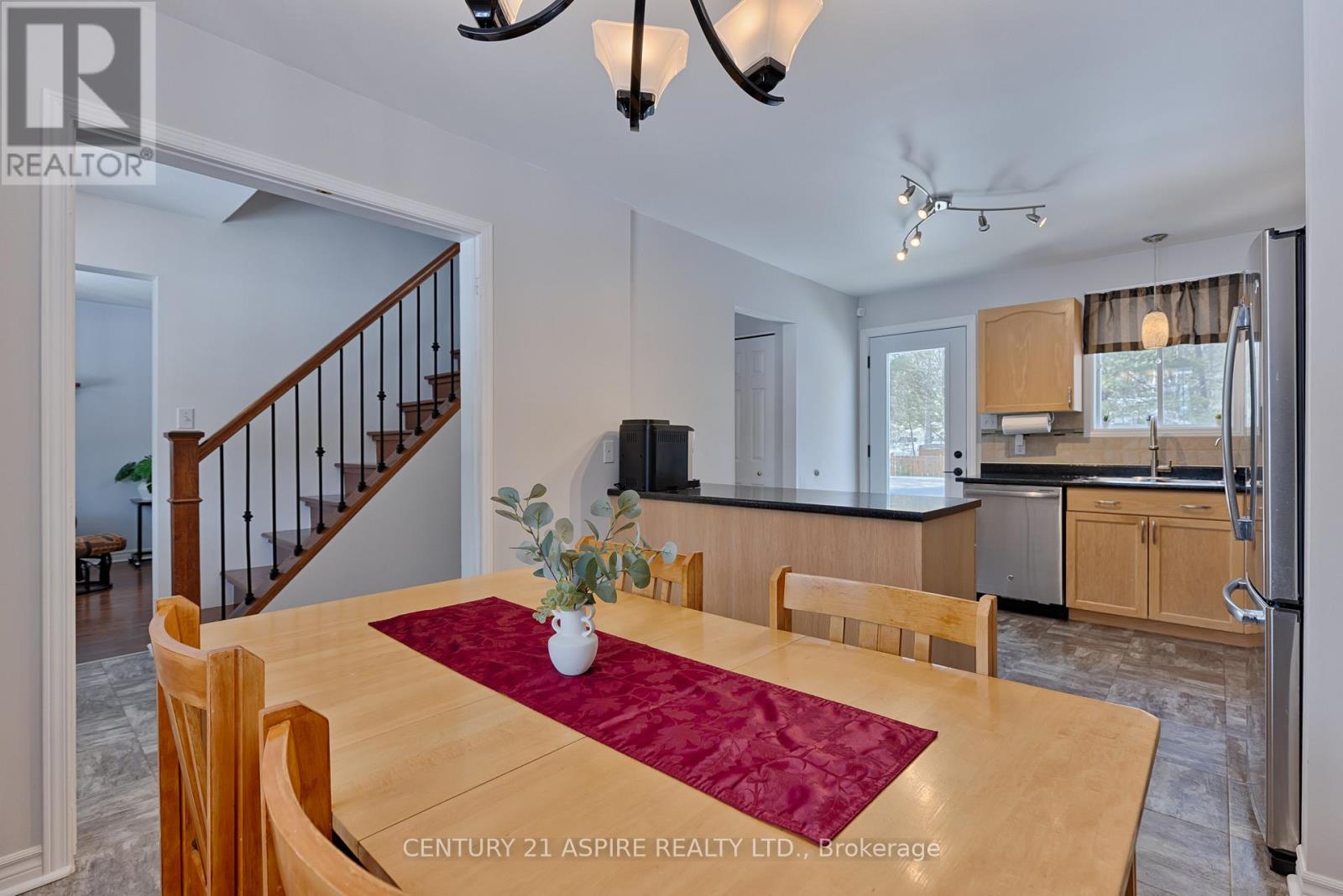 13 Runge Drive, Petawawa, Ontario  K8A 8P3 - Photo 20 - X12940460