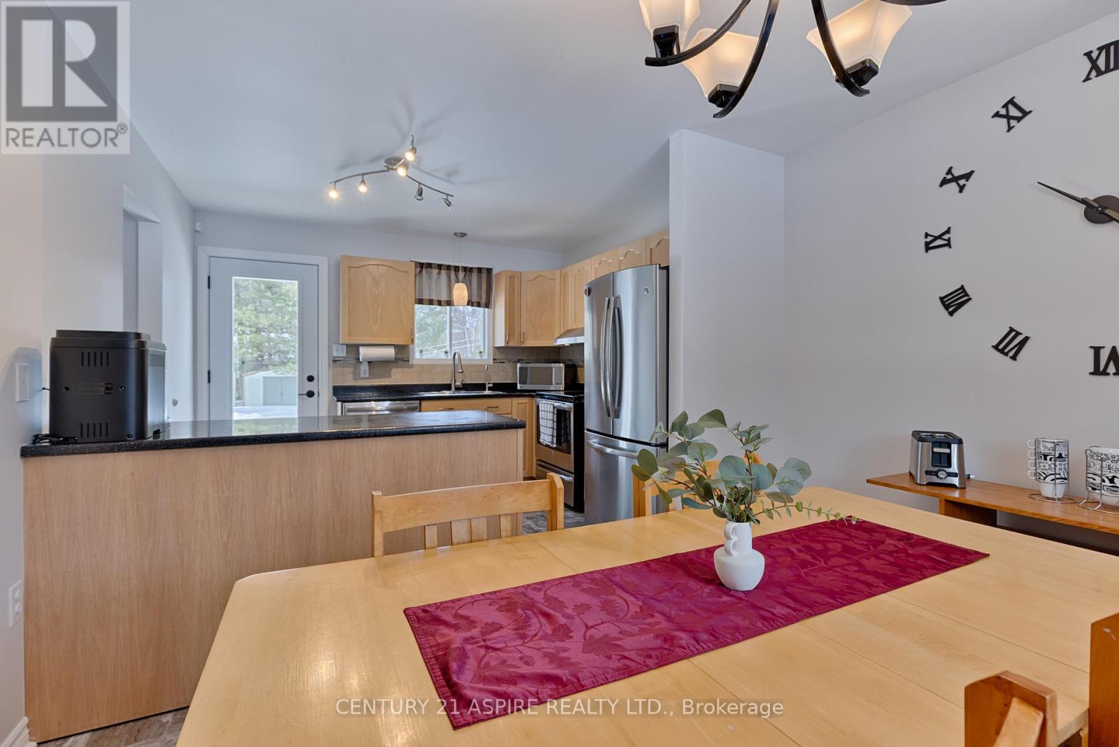 13 Runge Drive, Petawawa, Ontario  K8A 8P3 - Photo 22 - X12940460