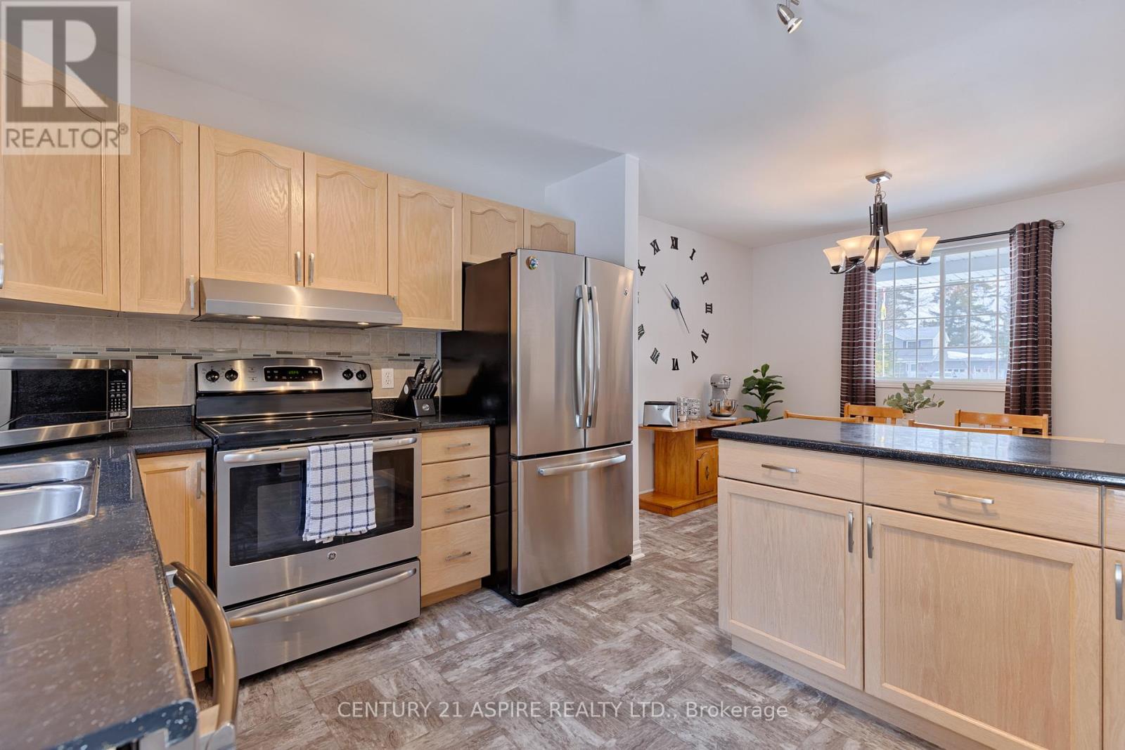 13 Runge Drive, Petawawa, Ontario  K8A 8P3 - Photo 23 - X12940460