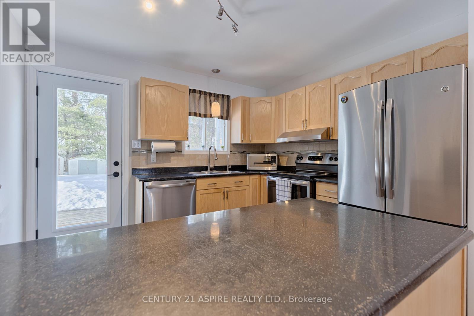 13 Runge Drive, Petawawa, Ontario  K8A 8P3 - Photo 26 - X12940460