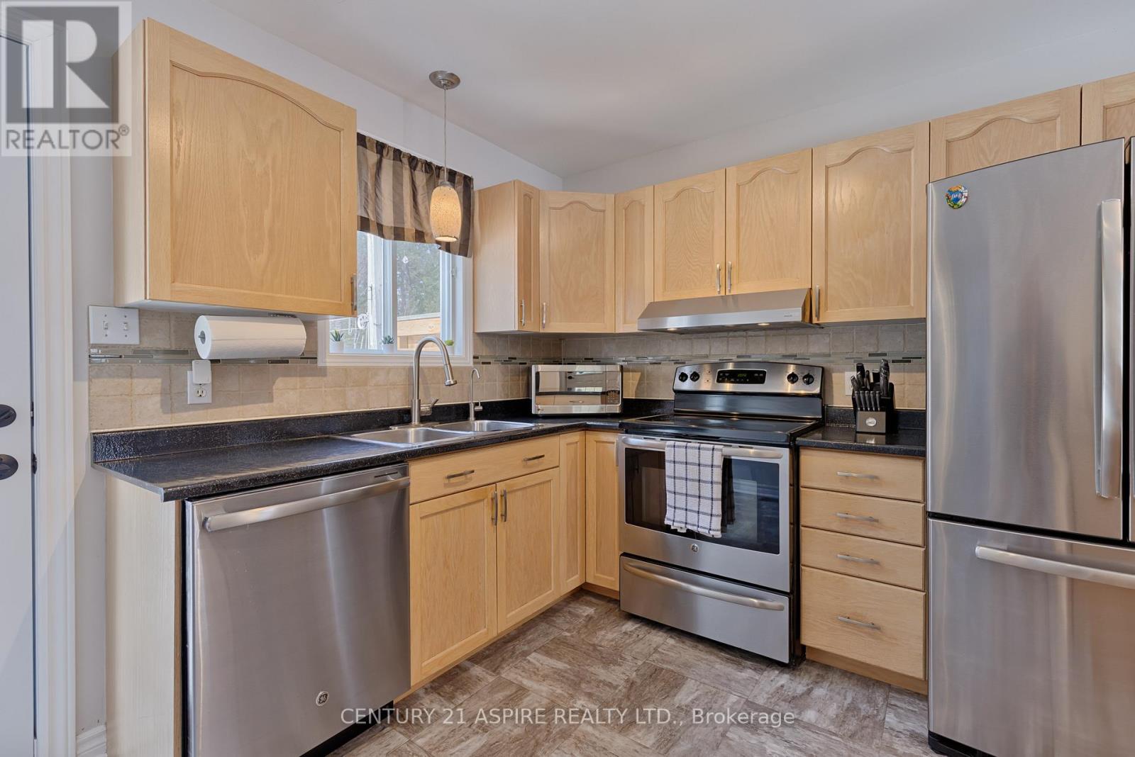 13 Runge Drive, Petawawa, Ontario  K8A 8P3 - Photo 27 - X12940460