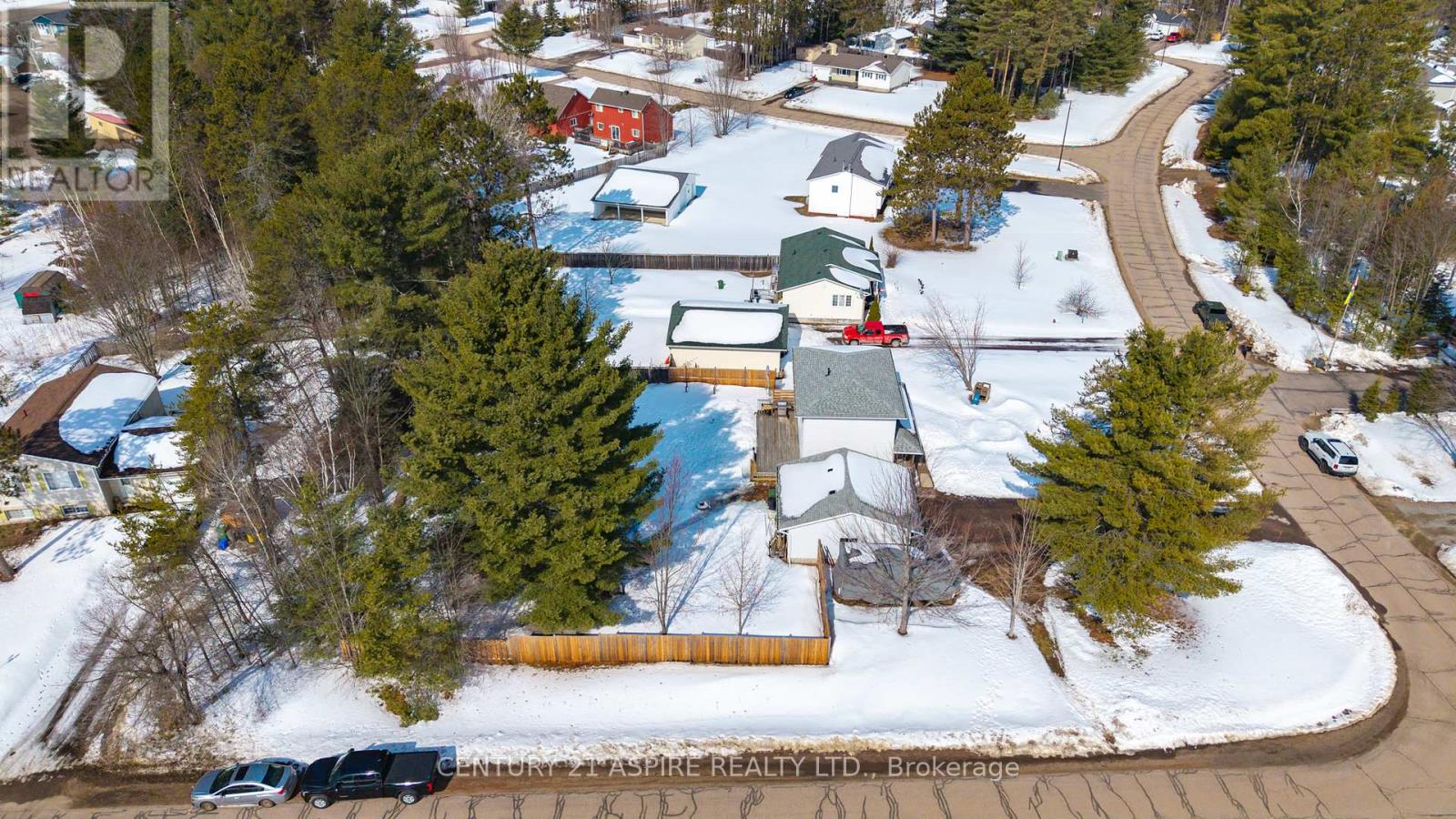 13 Runge Drive, Petawawa, Ontario  K8A 8P3 - Photo 4 - X12940460
