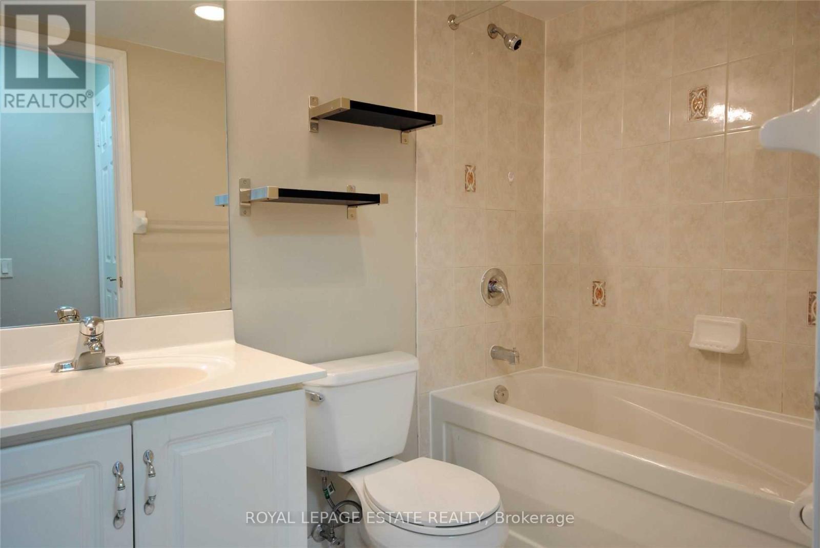 303 - 8 Mondeo Drive, Toronto, Ontario  M1P 5C7 - Photo 11 - E12940402