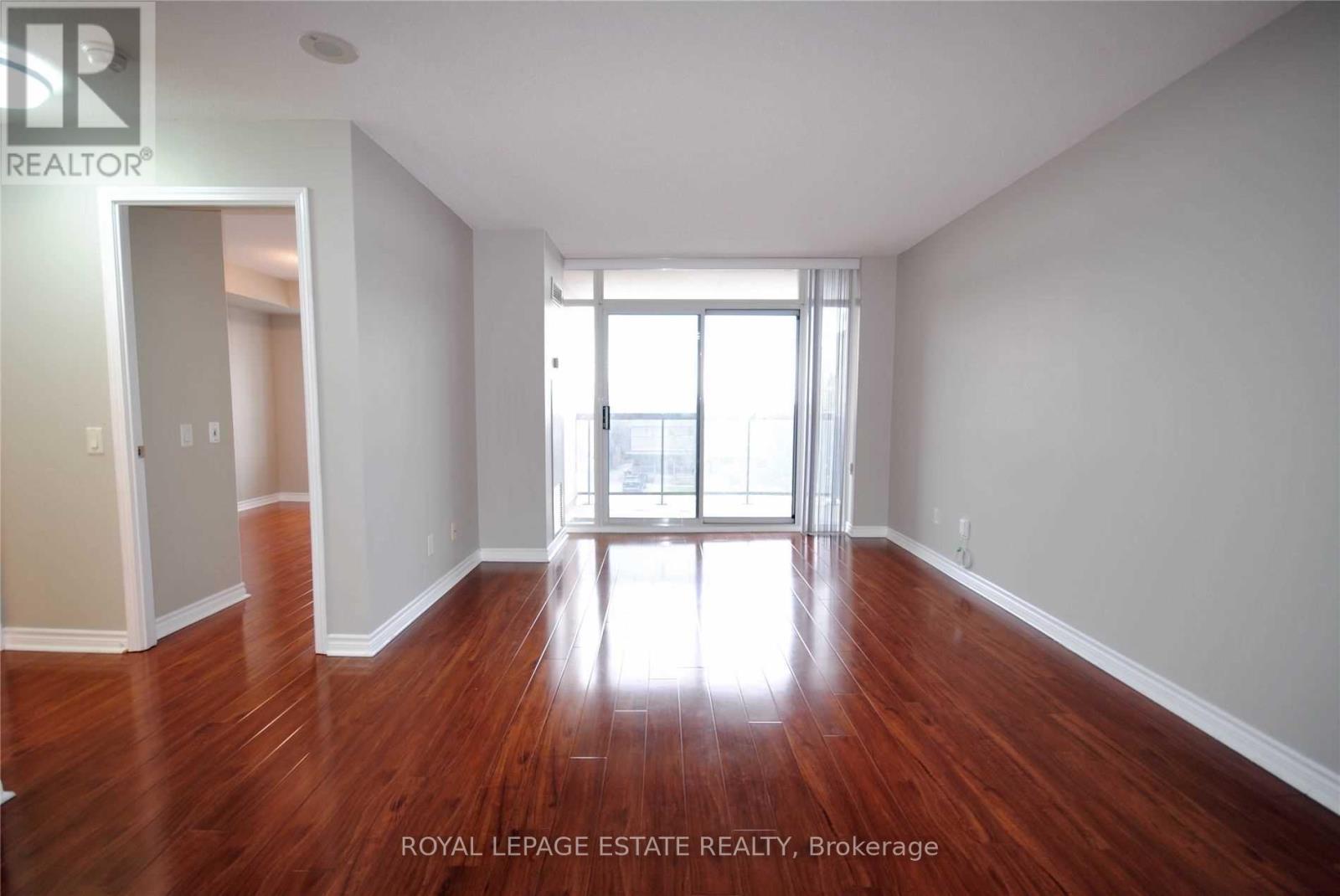 303 - 8 Mondeo Drive, Toronto, Ontario  M1P 5C7 - Photo 7 - E12940402