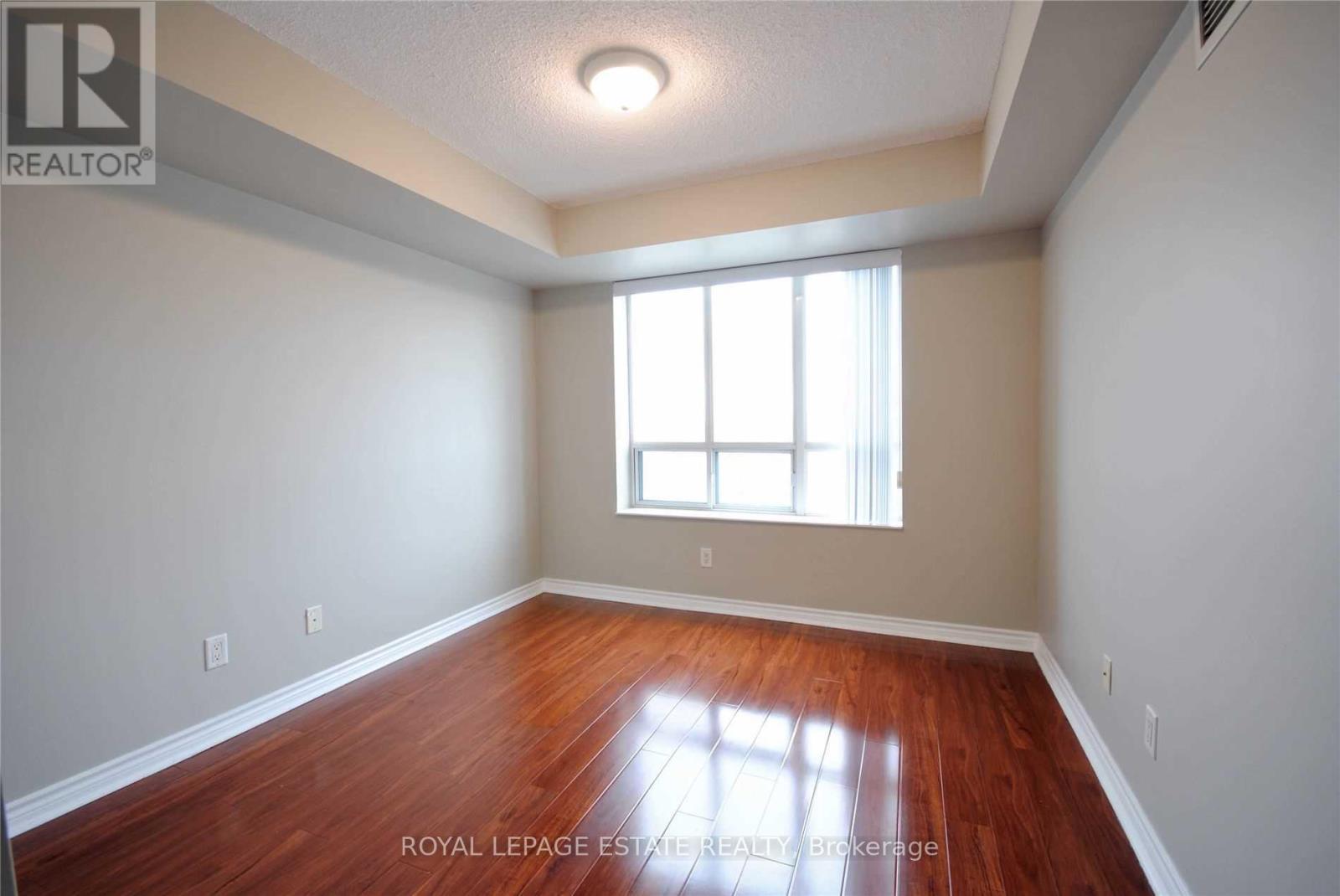 303 - 8 Mondeo Drive, Toronto, Ontario  M1P 5C7 - Photo 9 - E12940402