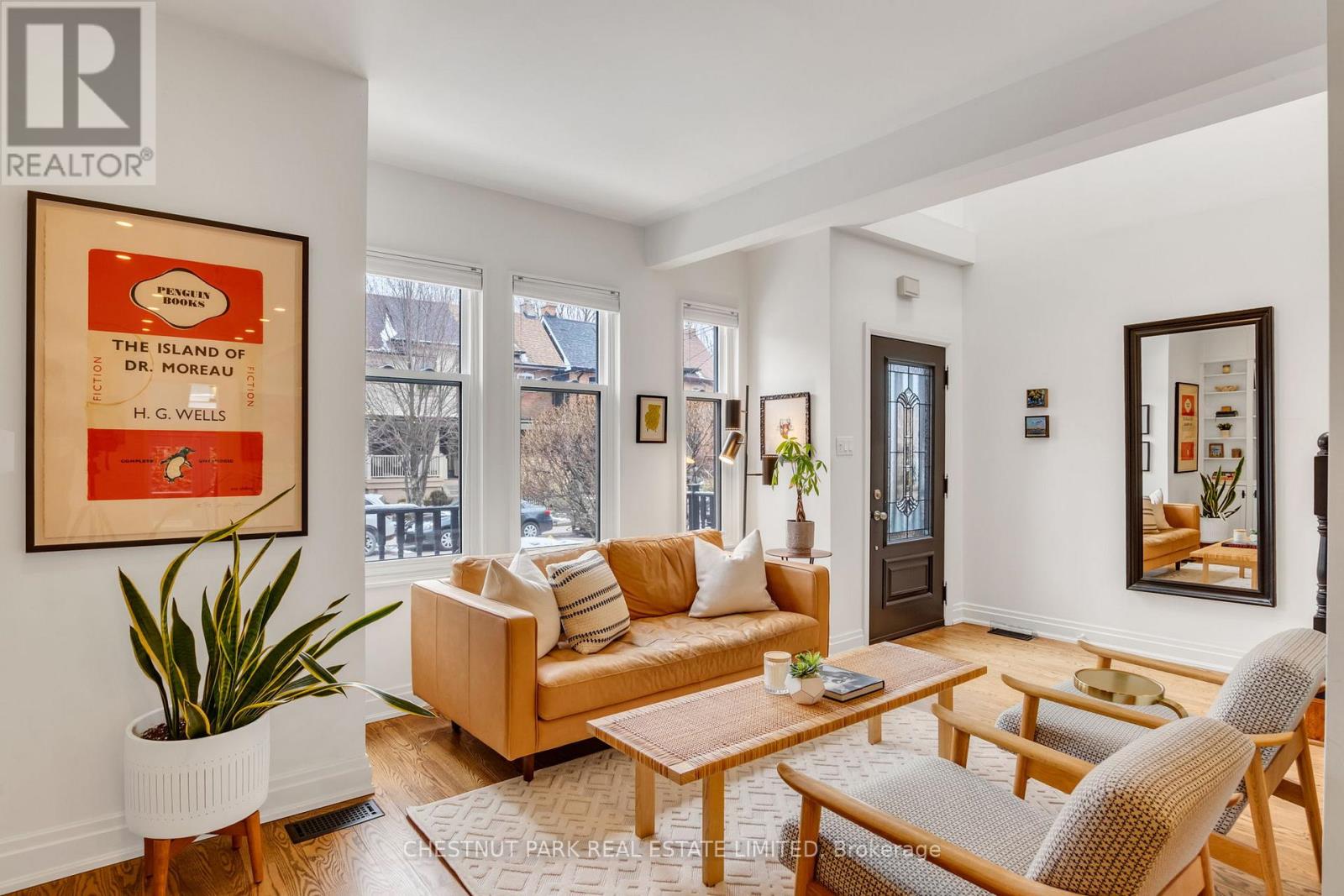 30 Coady Avenue, Toronto, Ontario  M4M 2Y8 - Photo 10 - E12940414