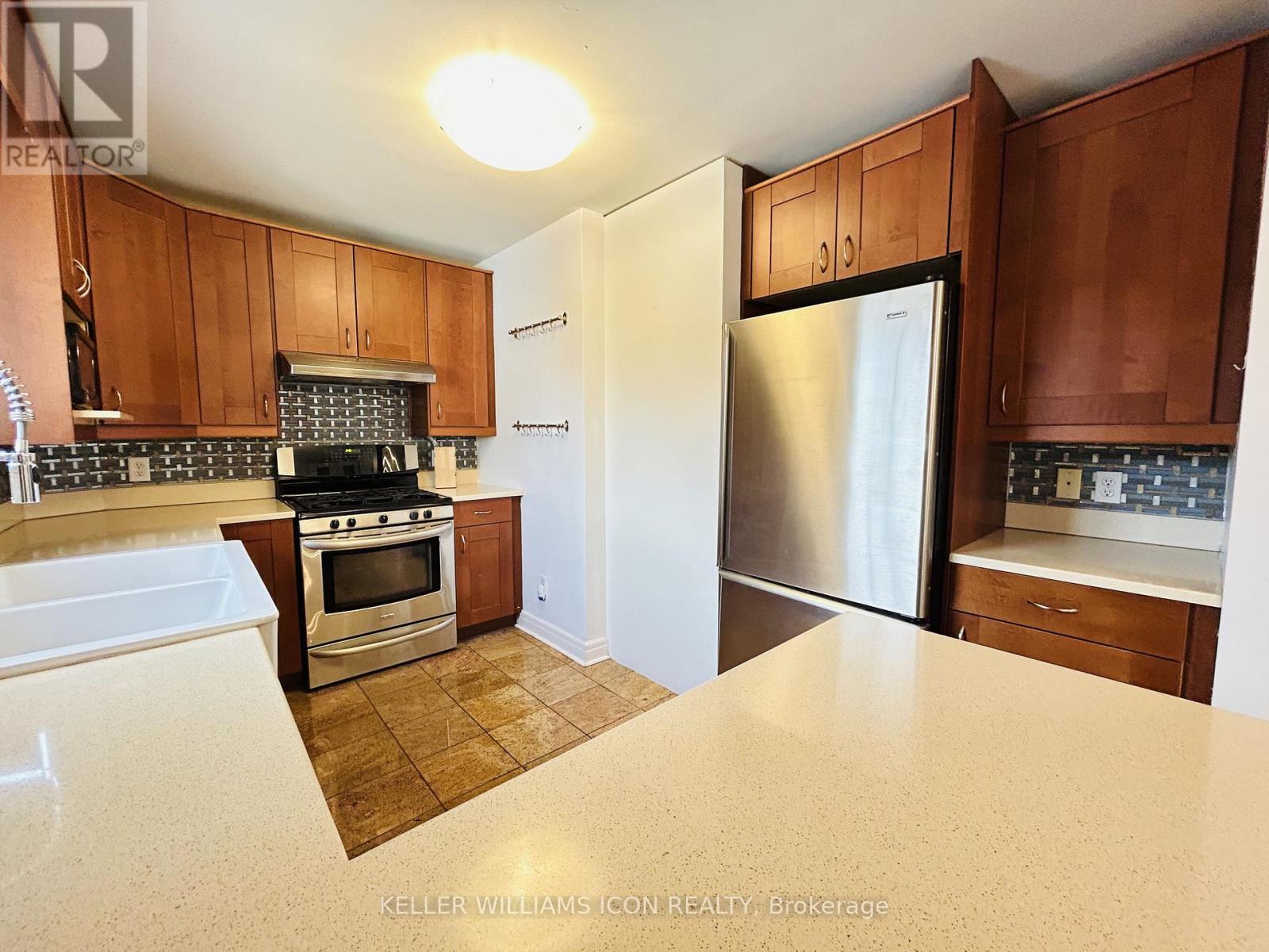 6 Centennial Boulevard, Ottawa, Ontario  K1S 0M7 - Photo 11 - X12940286