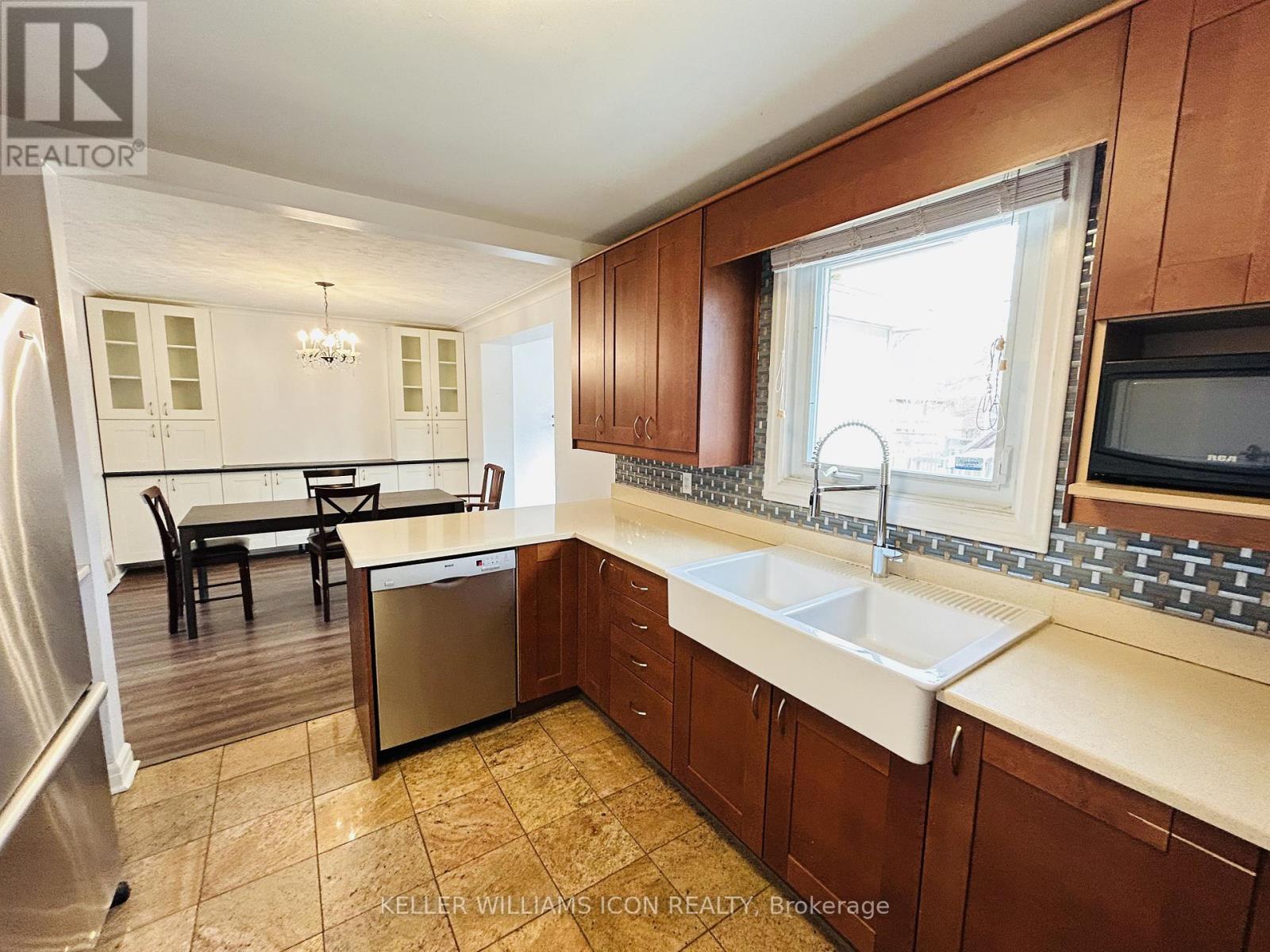 6 Centennial Boulevard, Ottawa, Ontario  K1S 0M7 - Photo 12 - X12940286