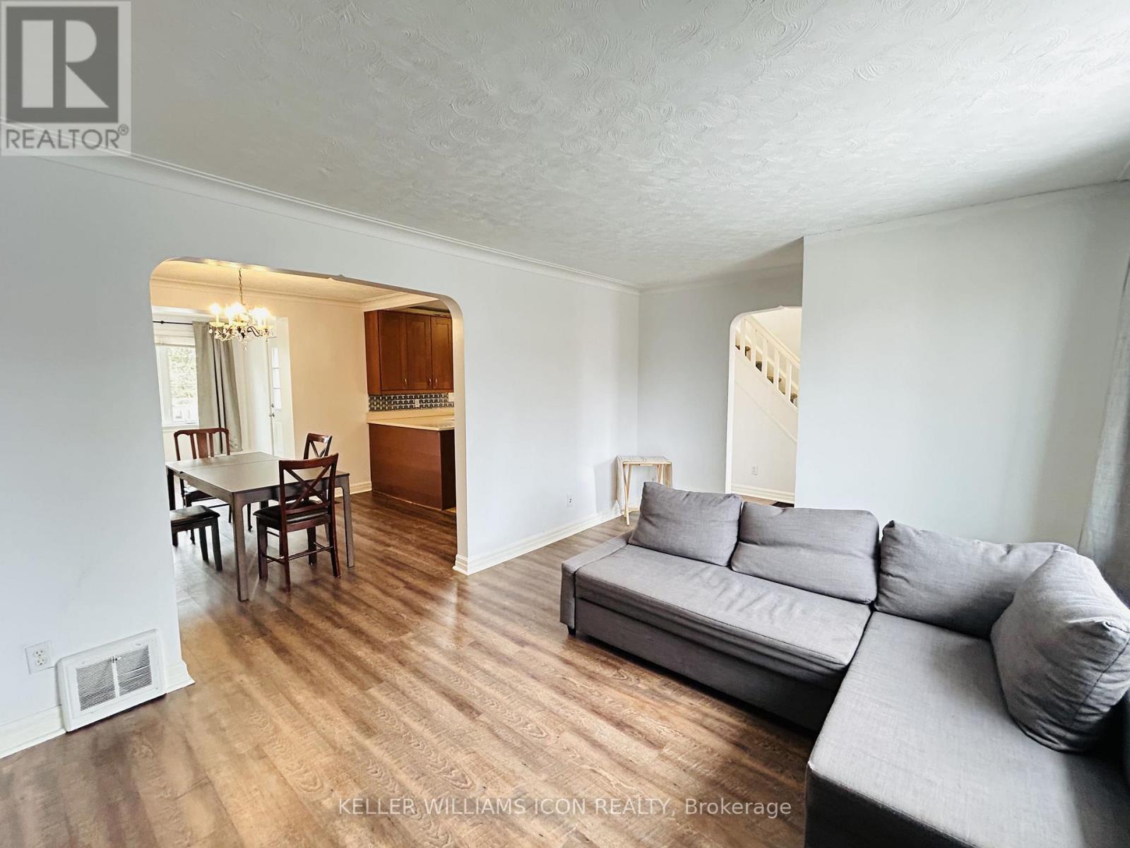 6 Centennial Boulevard, Ottawa, Ontario  K1S 0M7 - Photo 4 - X12940286