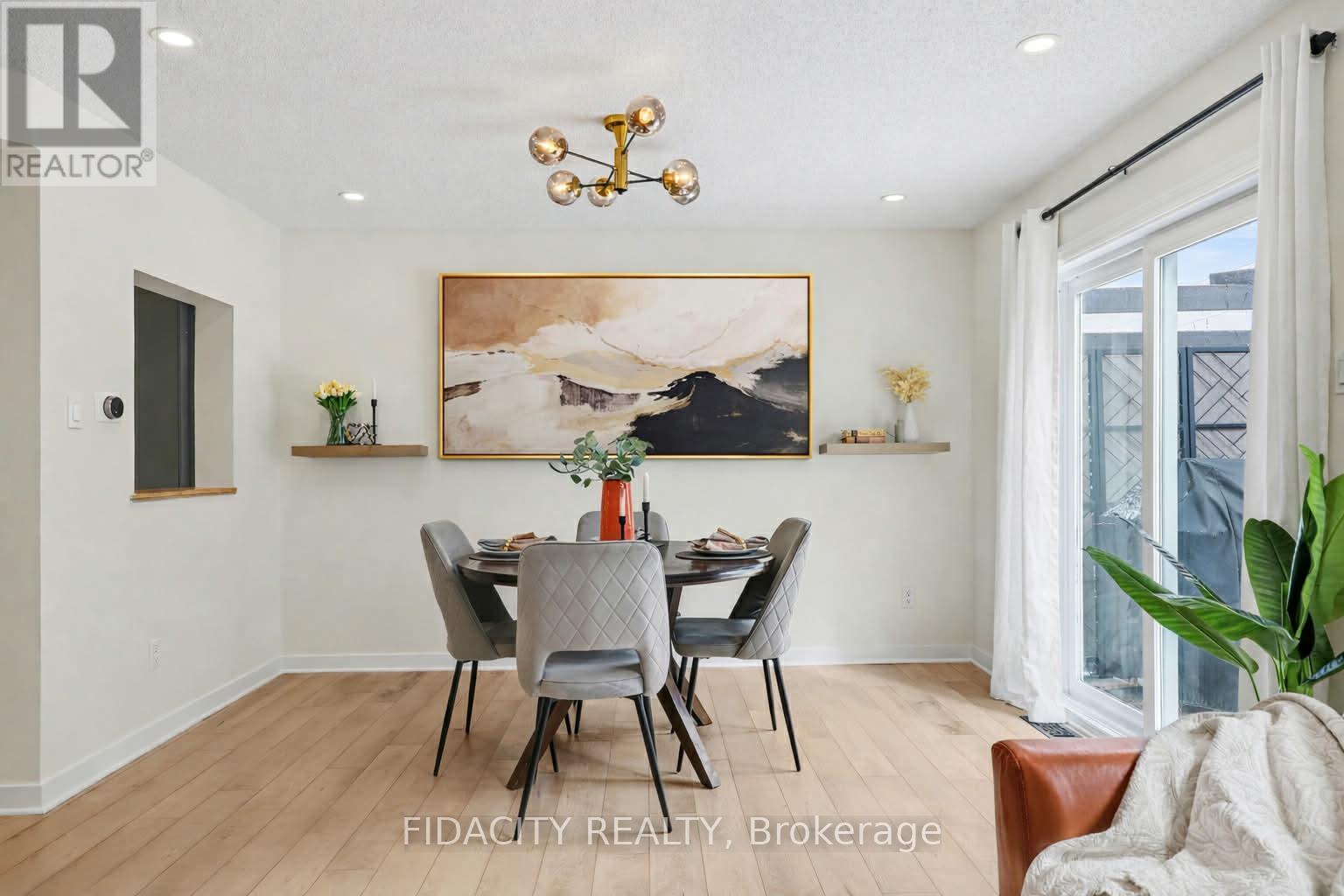 1 Kathleen Crescent, Ottawa, Ontario  K2S 1L6 - Photo 10 - X12940448