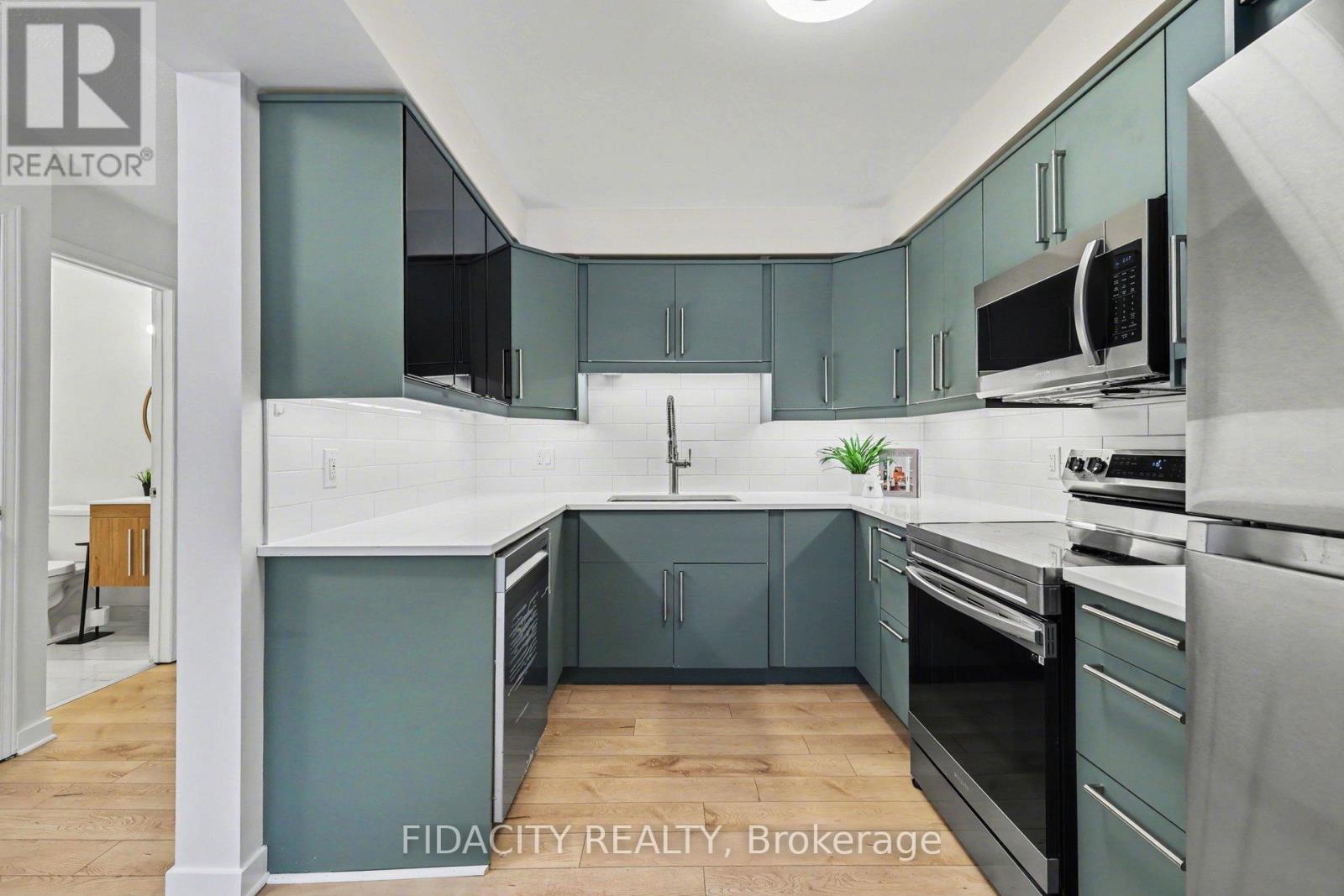 1 Kathleen Crescent, Ottawa, Ontario  K2S 1L6 - Photo 12 - X12940448