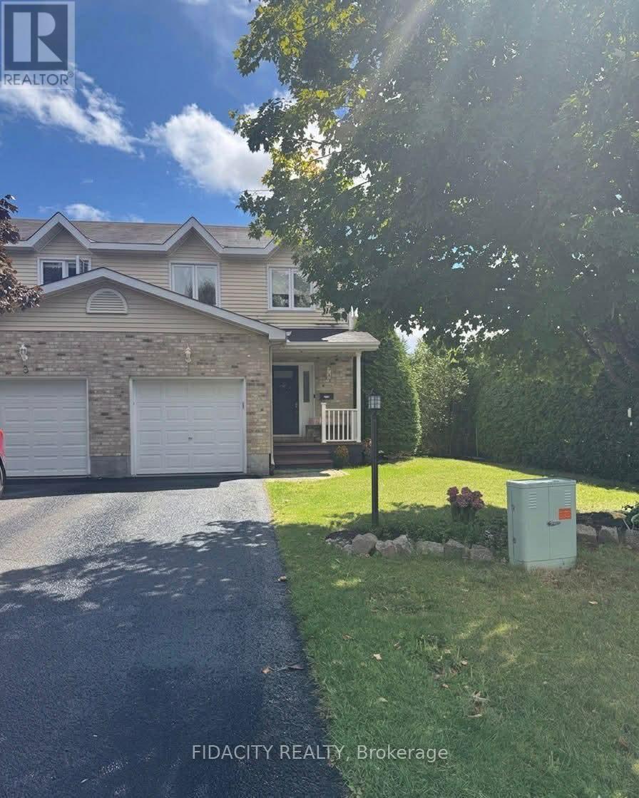 1 Kathleen Crescent, Ottawa, Ontario  K2S 1L6 - Photo 2 - X12940448