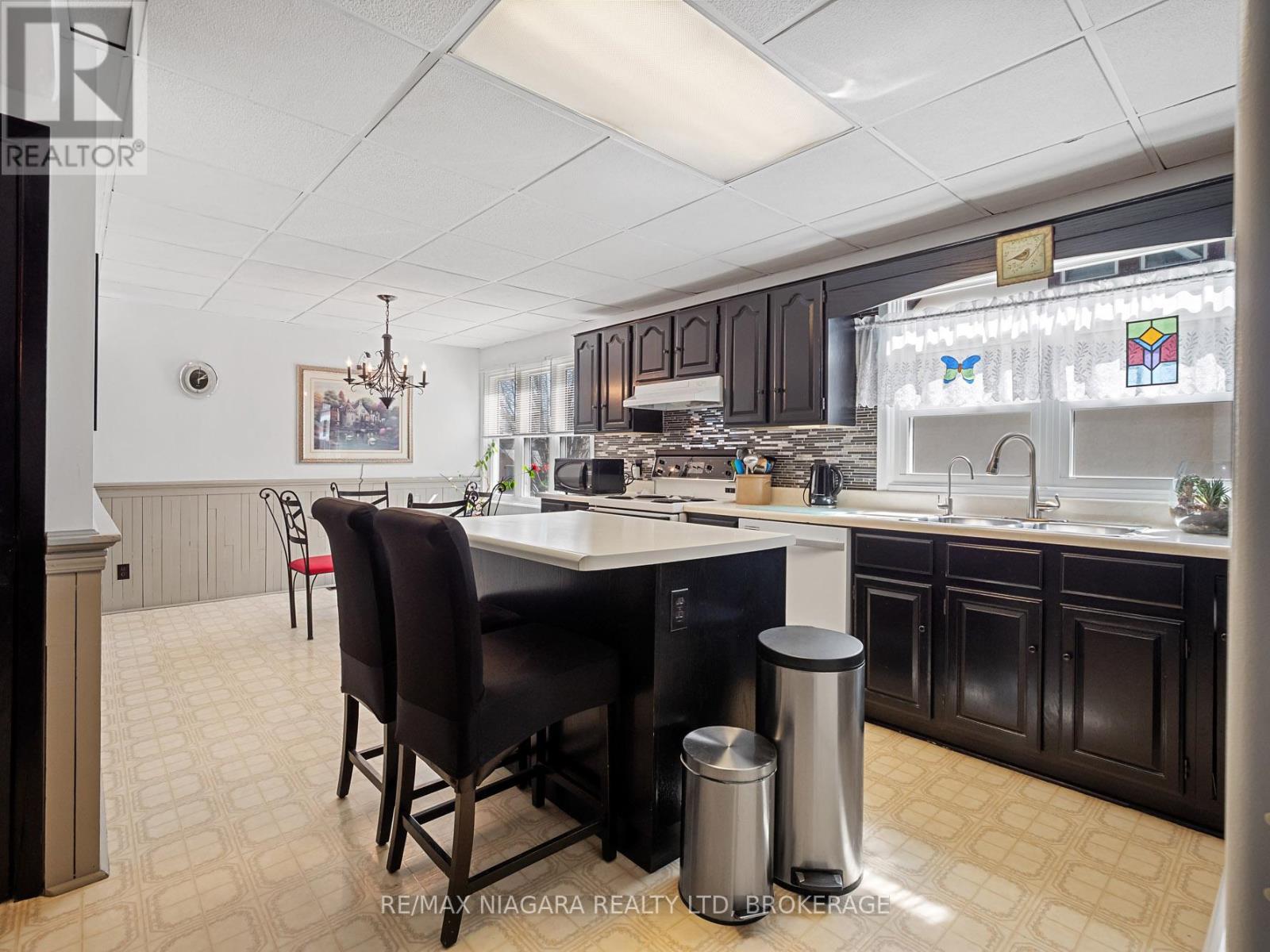 244 North Street, Fort Erie, Ontario  L2A 3R8 - Photo 10 - X12940316