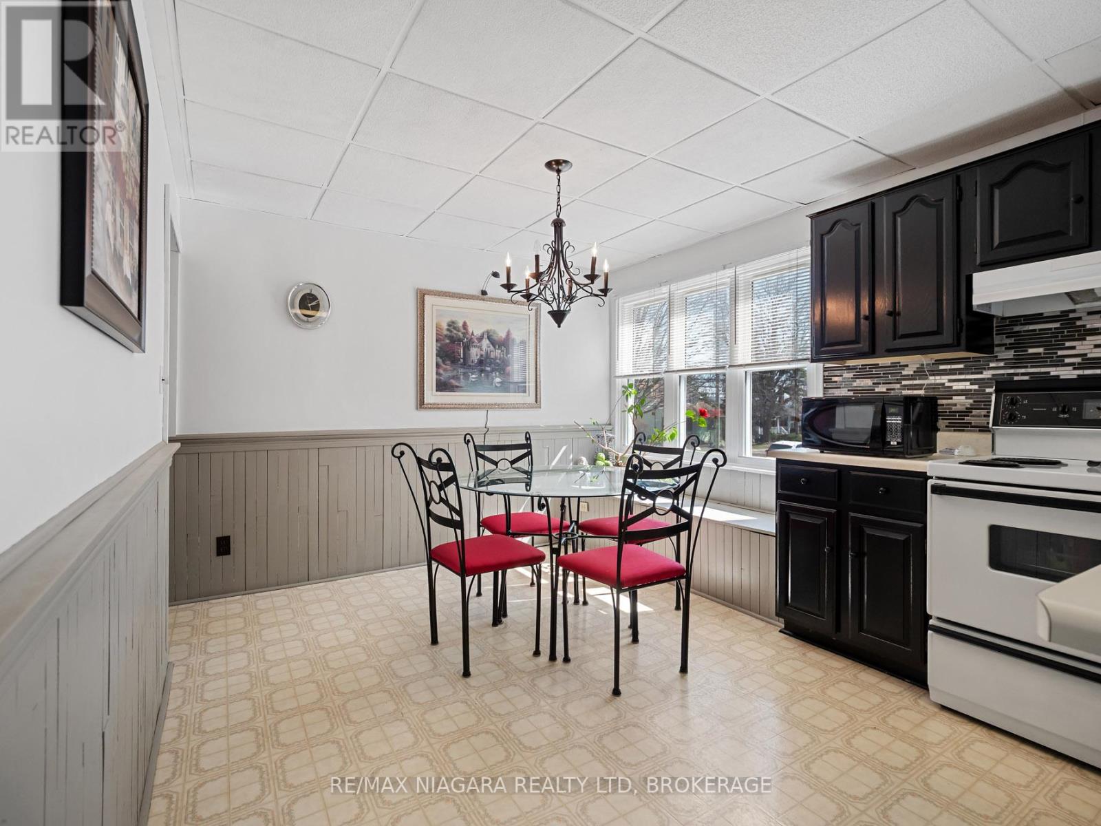 244 North Street, Fort Erie, Ontario  L2A 3R8 - Photo 12 - X12940316