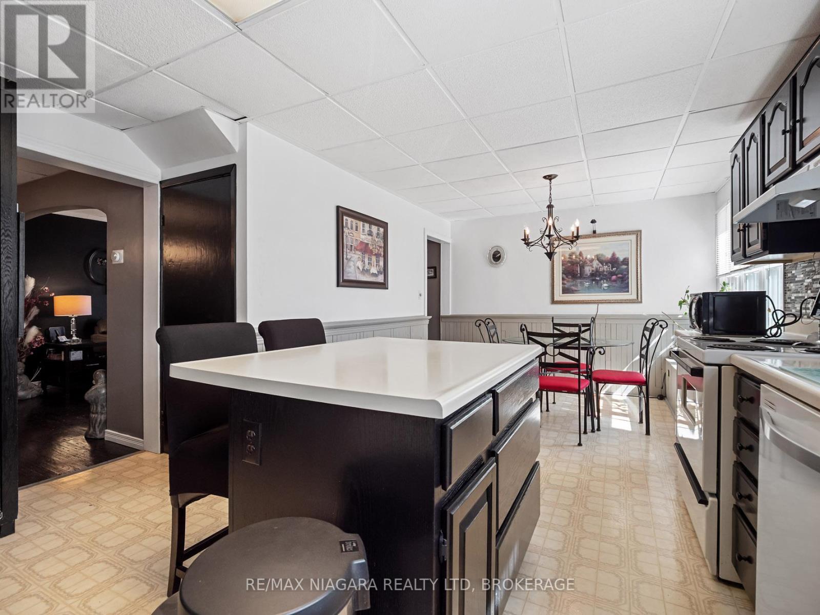 244 North Street, Fort Erie, Ontario  L2A 3R8 - Photo 13 - X12940316