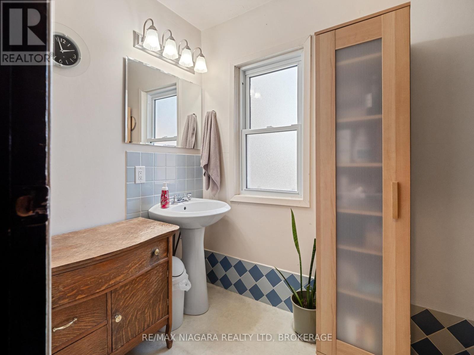 244 North Street, Fort Erie, Ontario  L2A 3R8 - Photo 18 - X12940316