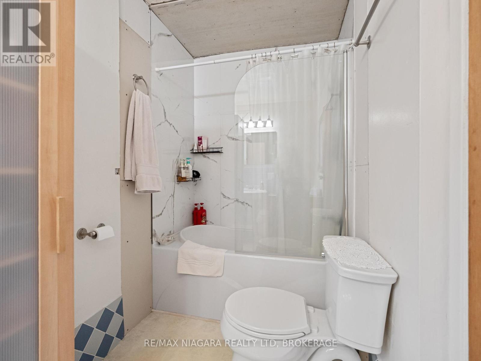 244 North Street, Fort Erie, Ontario  L2A 3R8 - Photo 19 - X12940316