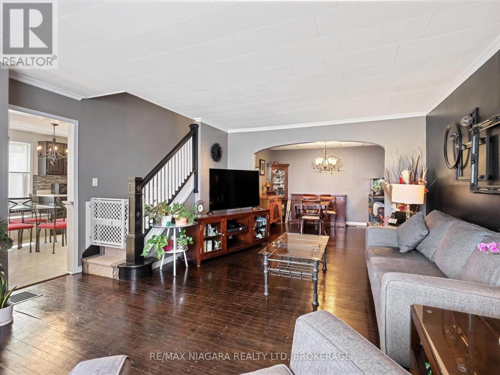 244 North Street, Fort Erie, Ontario  L2A 3R8 - Photo 6 - X12940316